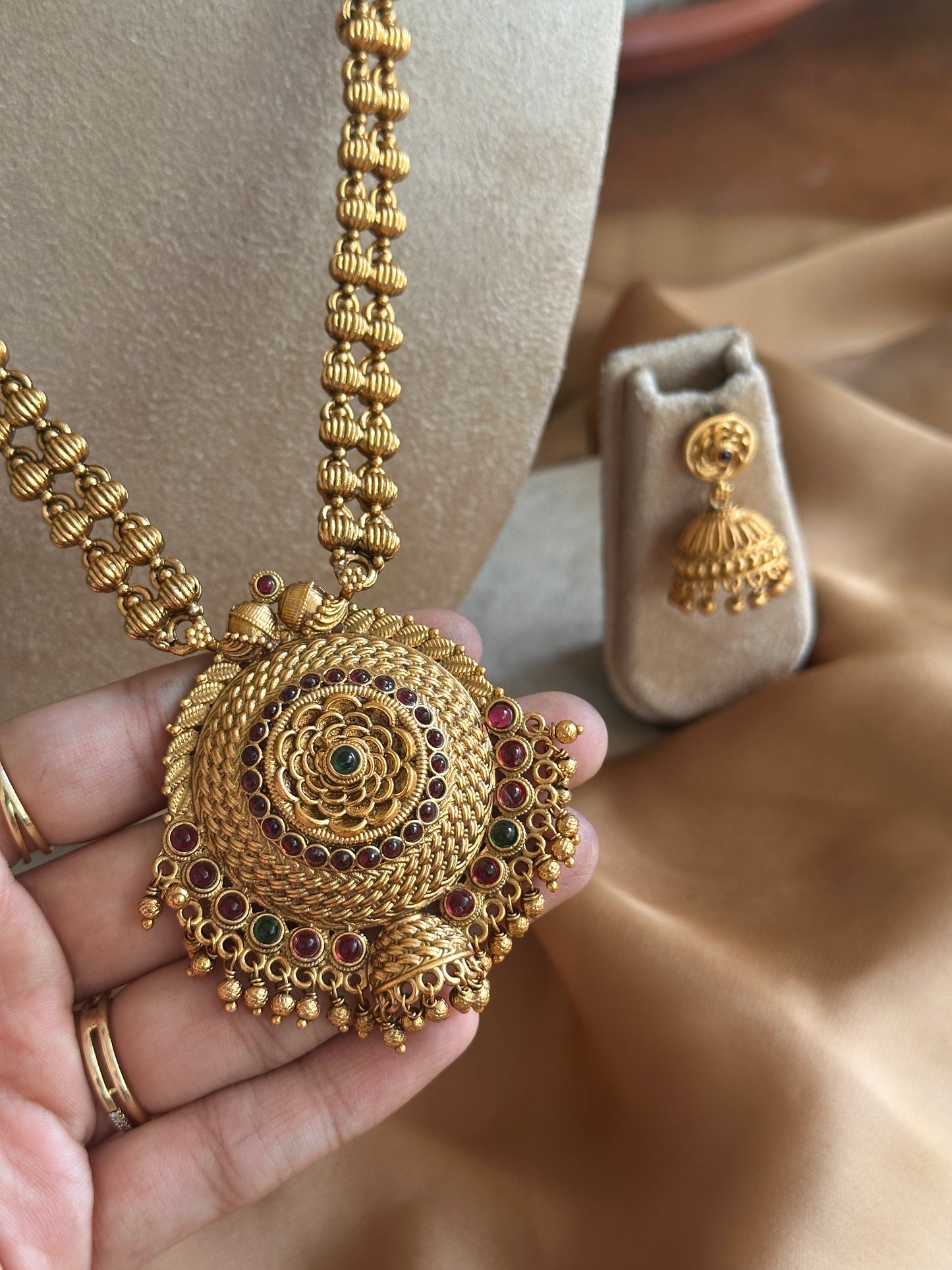 Non idol Bell Chakra Haaram set