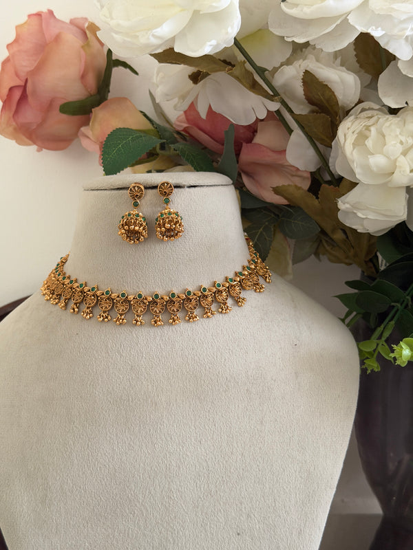 Amisha Minimal Necklace