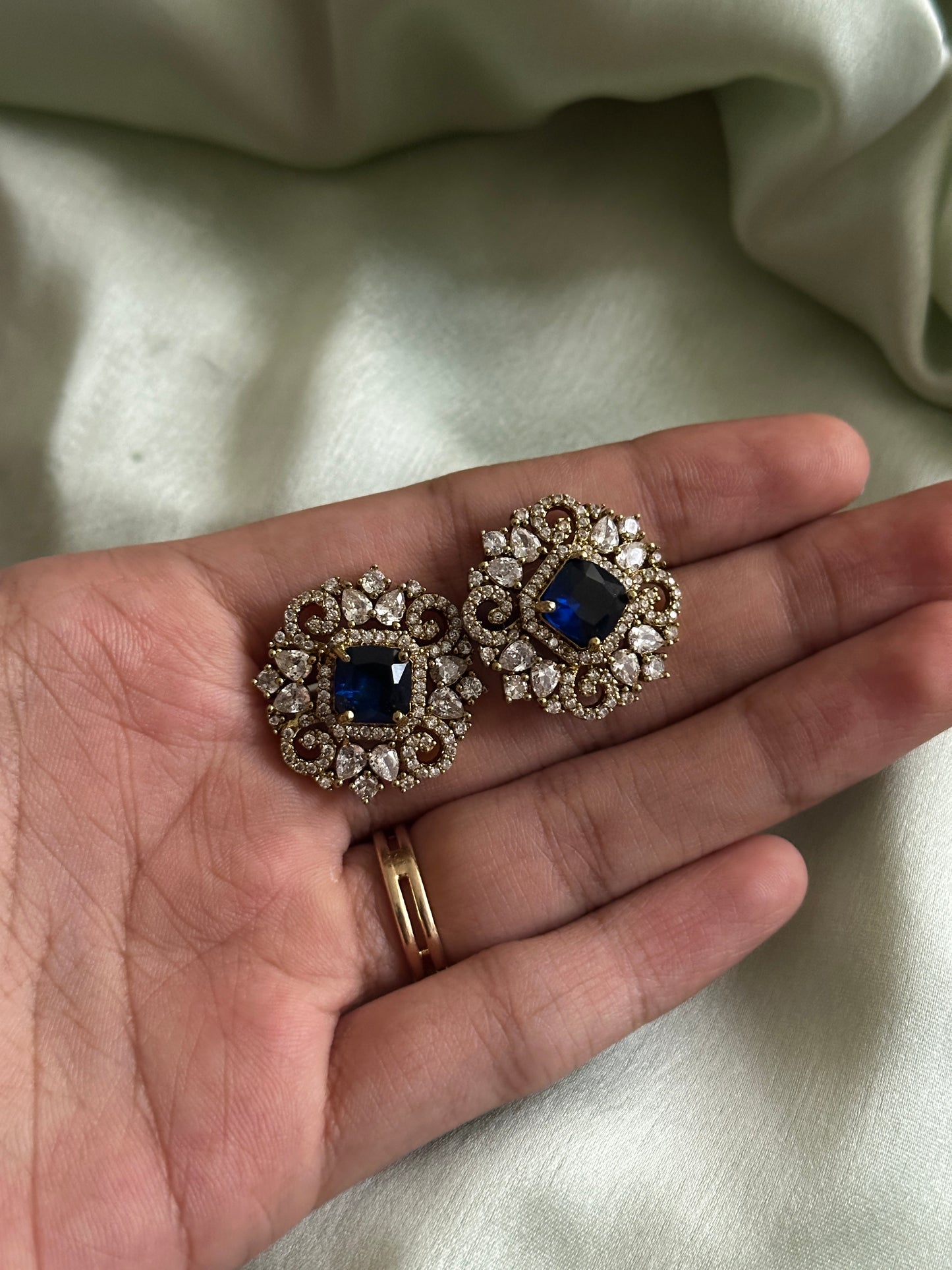 Nita Ambani Short Haaram Sapphire