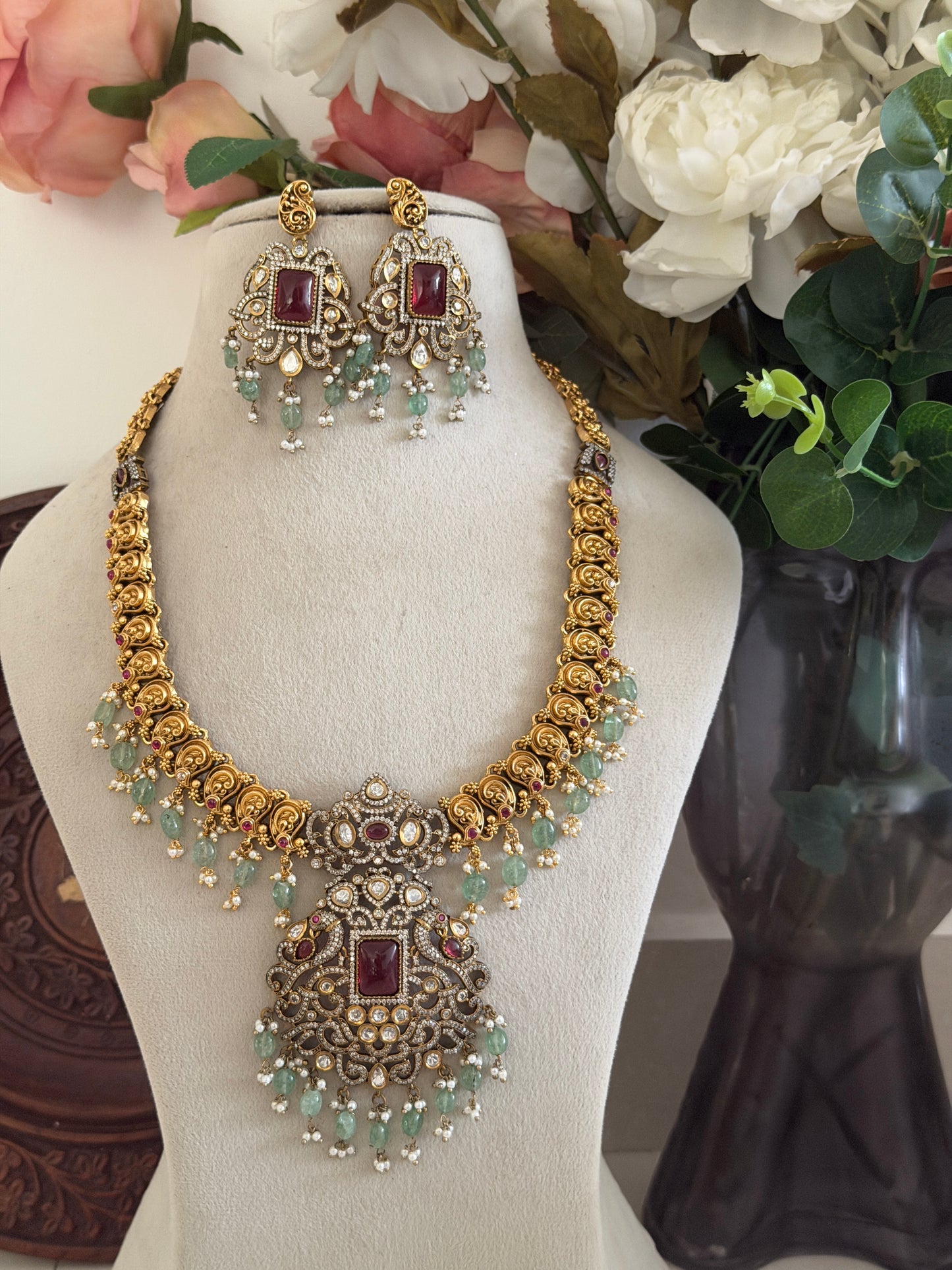 Eshaani Victorian Haaram set