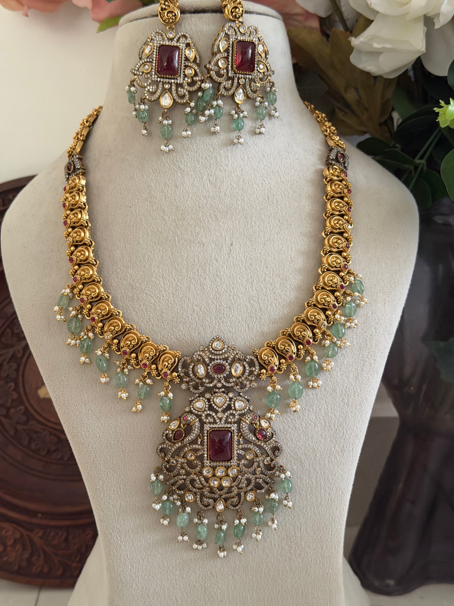 Eshaani Victorian Haaram set