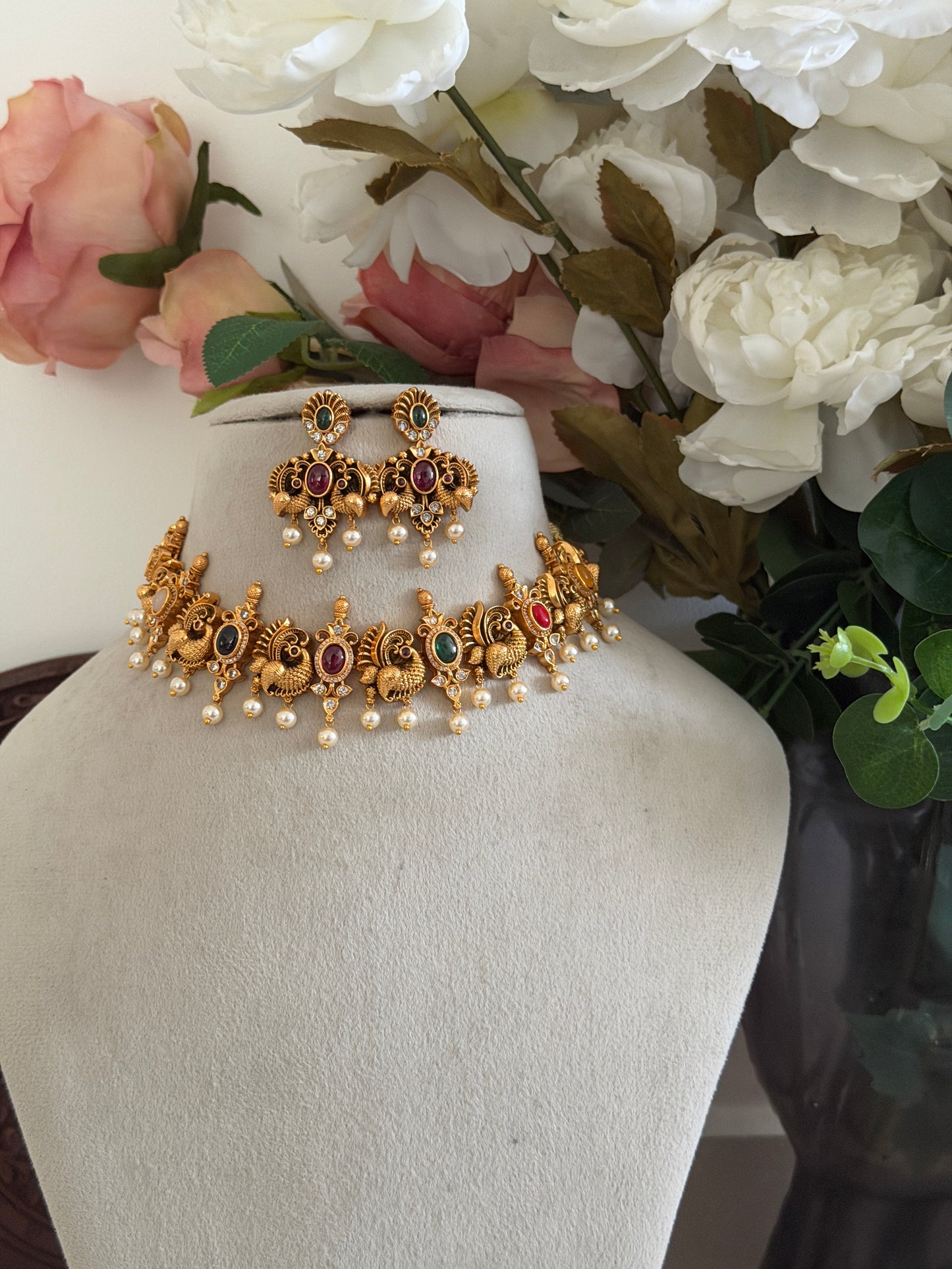 Arvikah Navaratna Necklace
