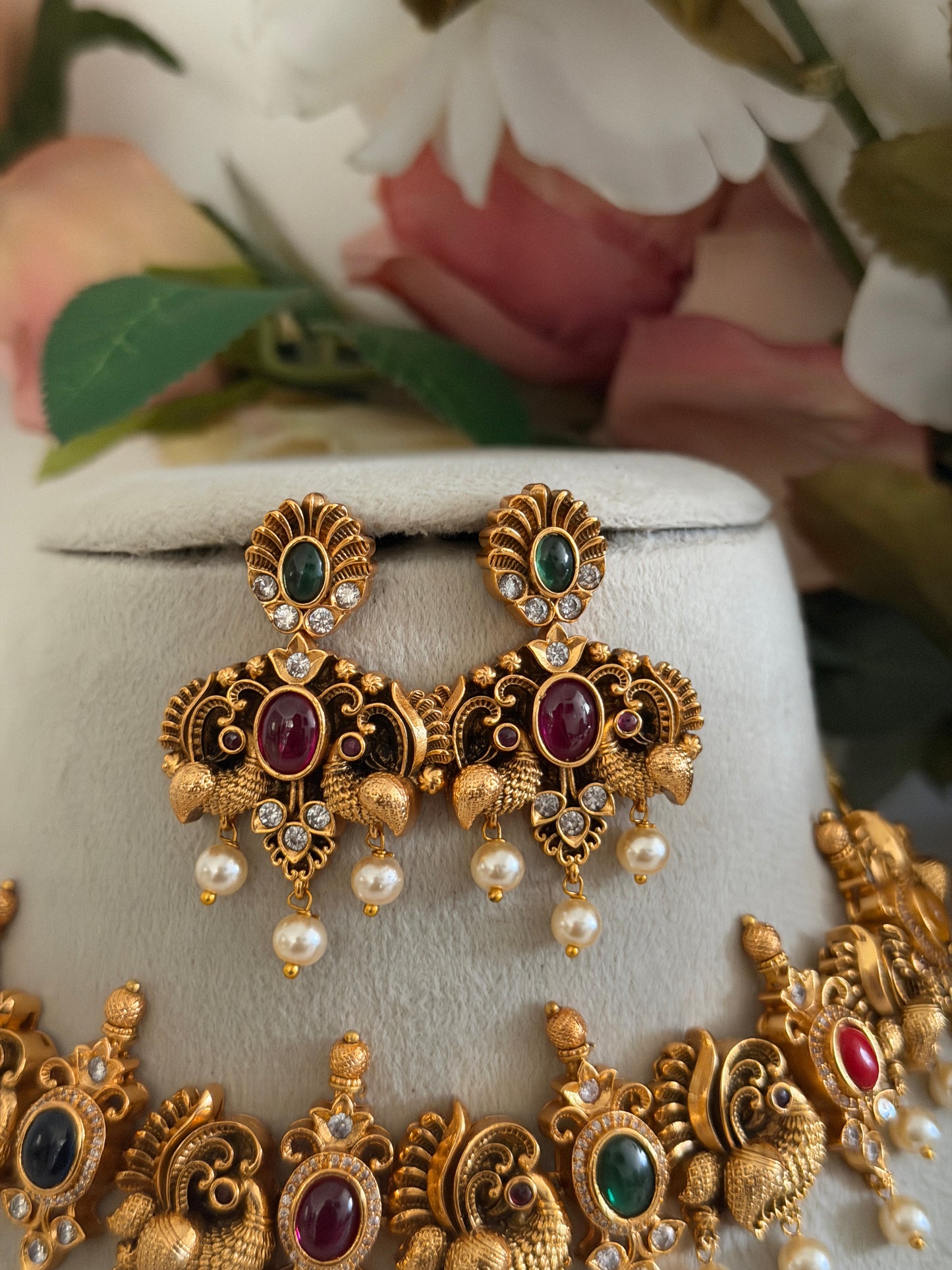 Arvikah Navaratna Necklace