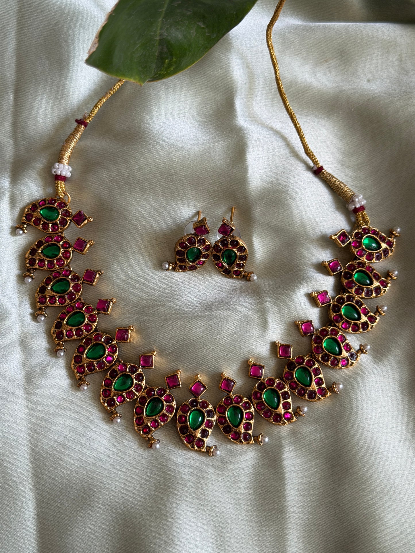 Dual tone Kemp Mango Necklace