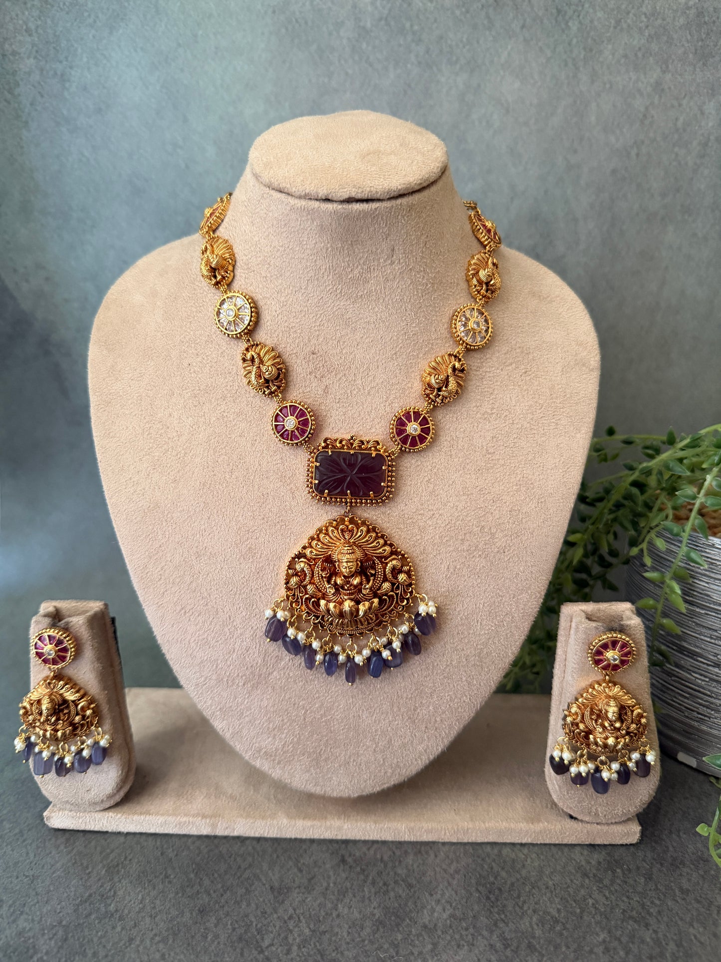 Precious Bead Lakshmi Short