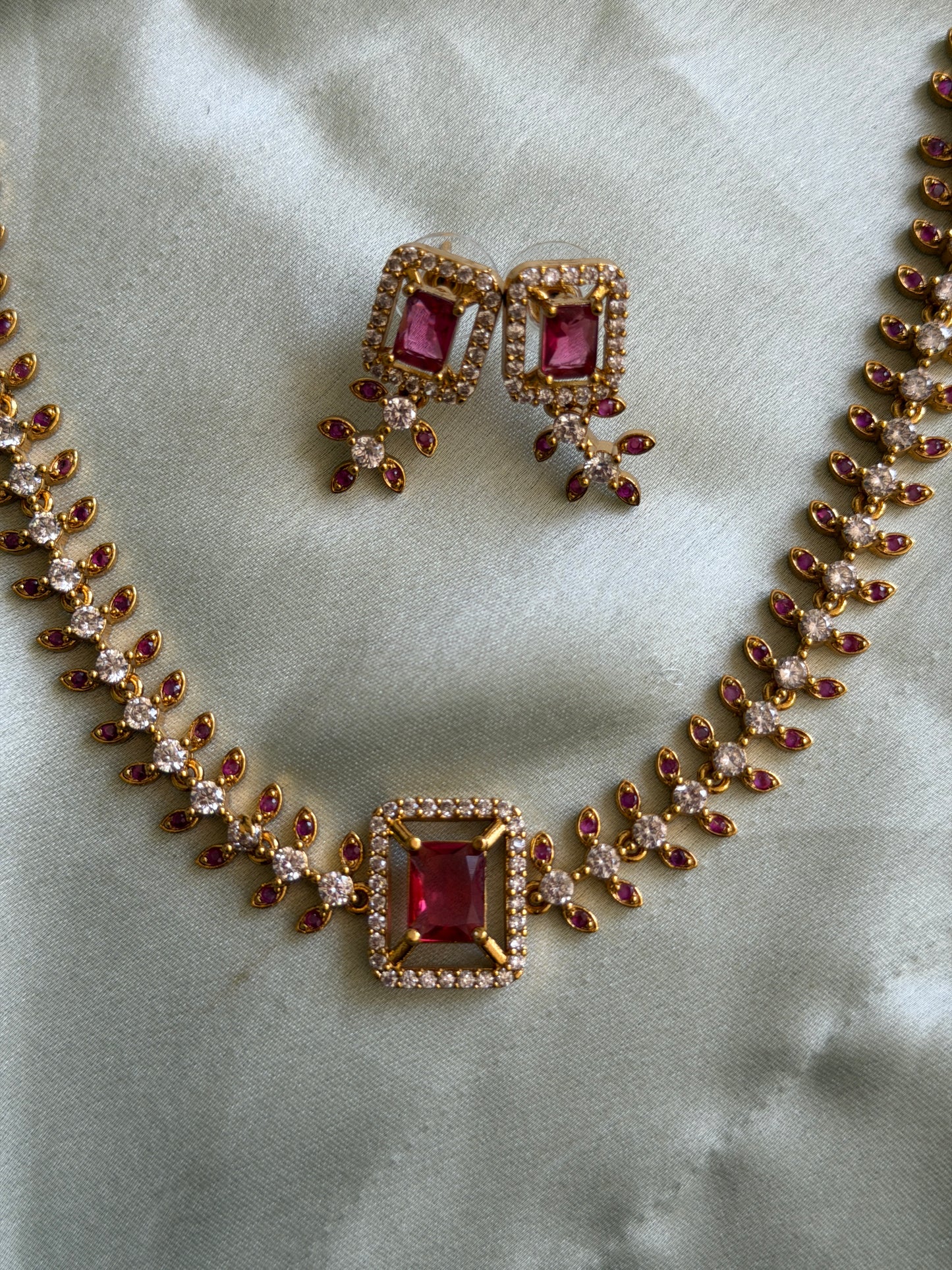 Indira Snake Chain Choker