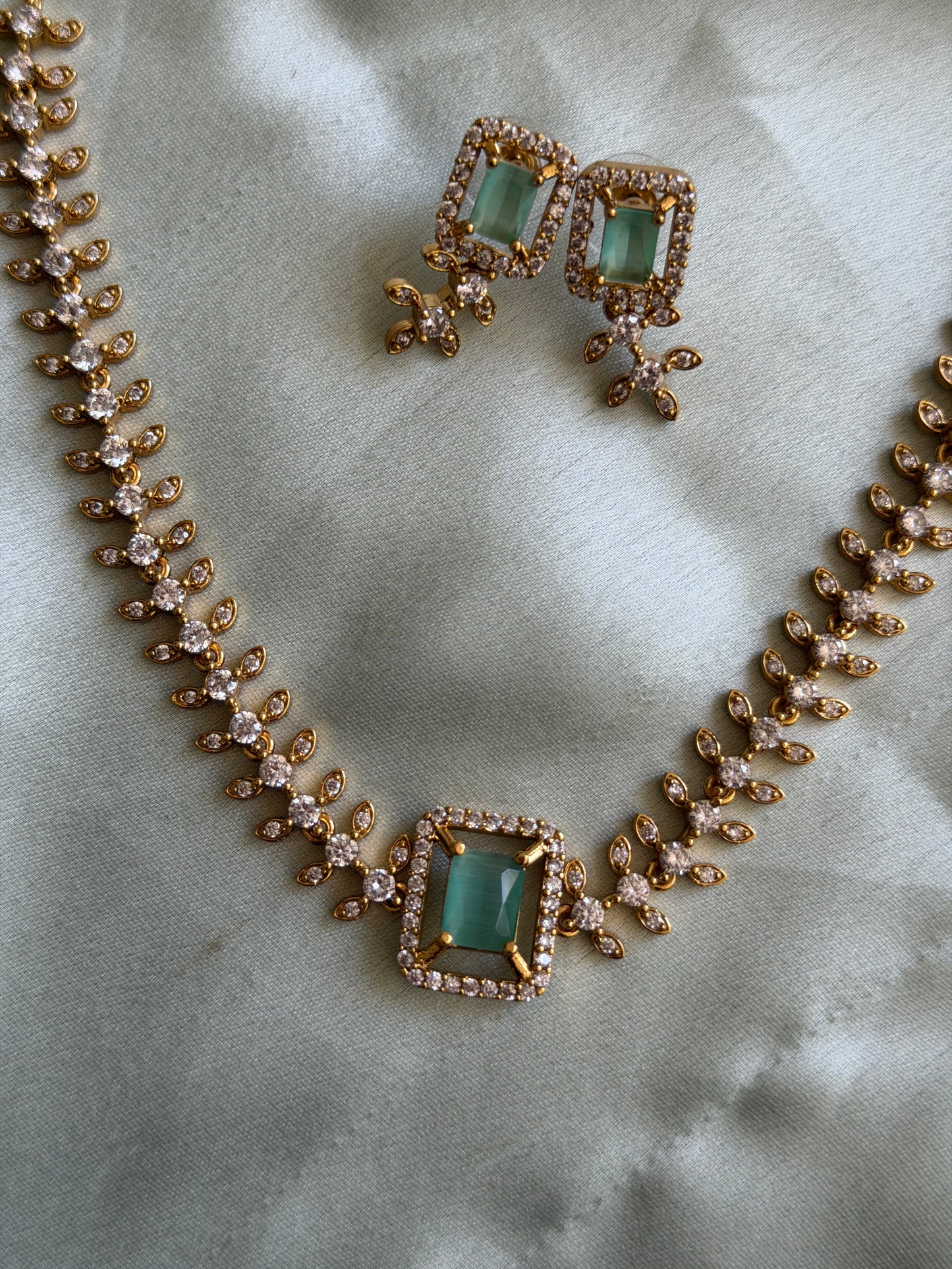 Indira Snake Chain Choker
