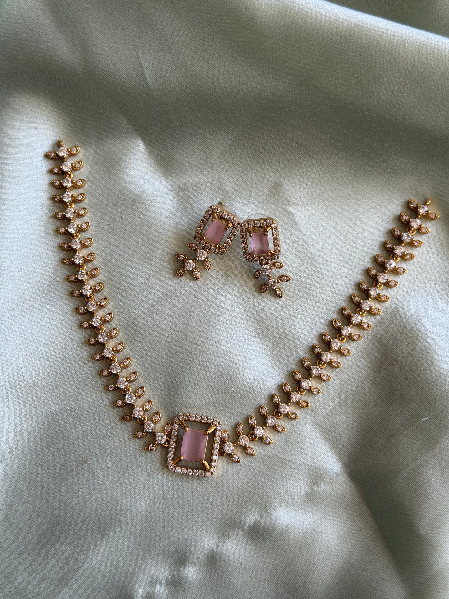 Indira Snake Chain Choker