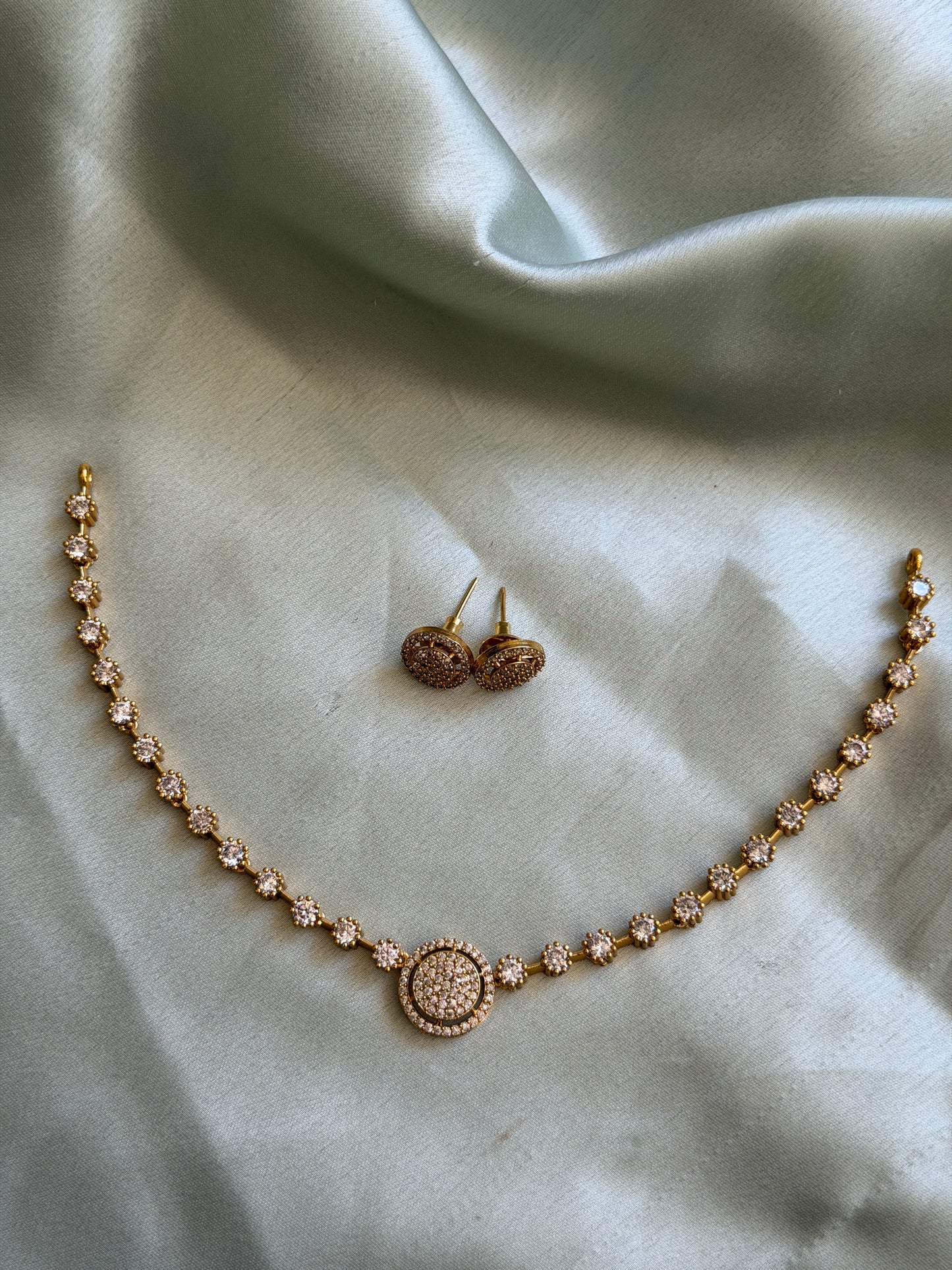Diamond Ball Choker