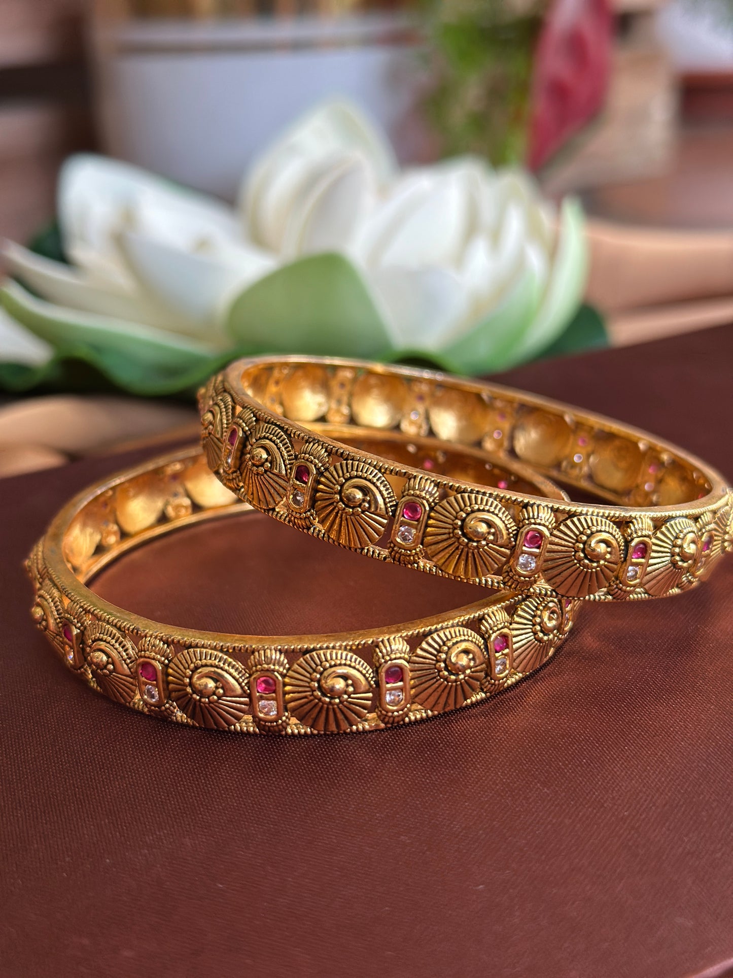 Seashell Matte Bangles