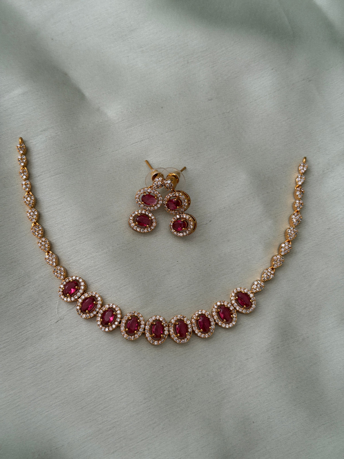 Poppins AD Choker