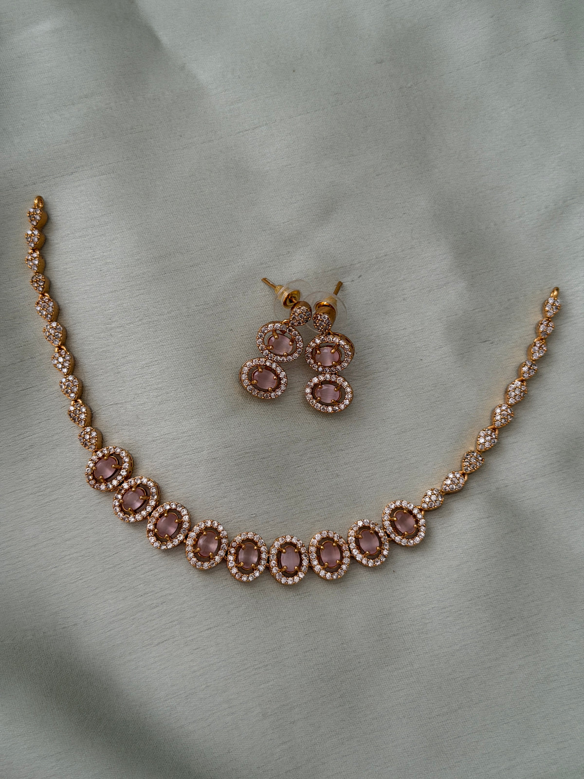 Poppins AD Choker