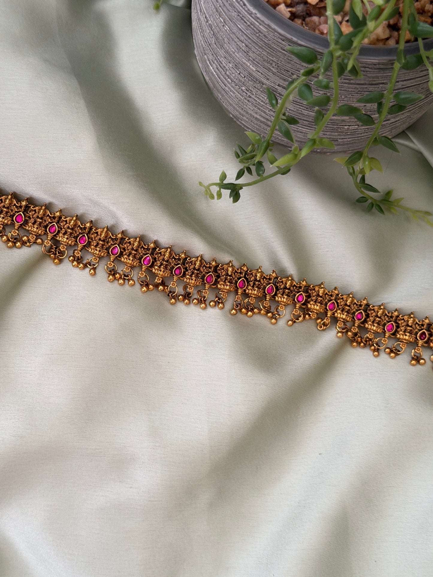 Gold Replica Temple Hipchain