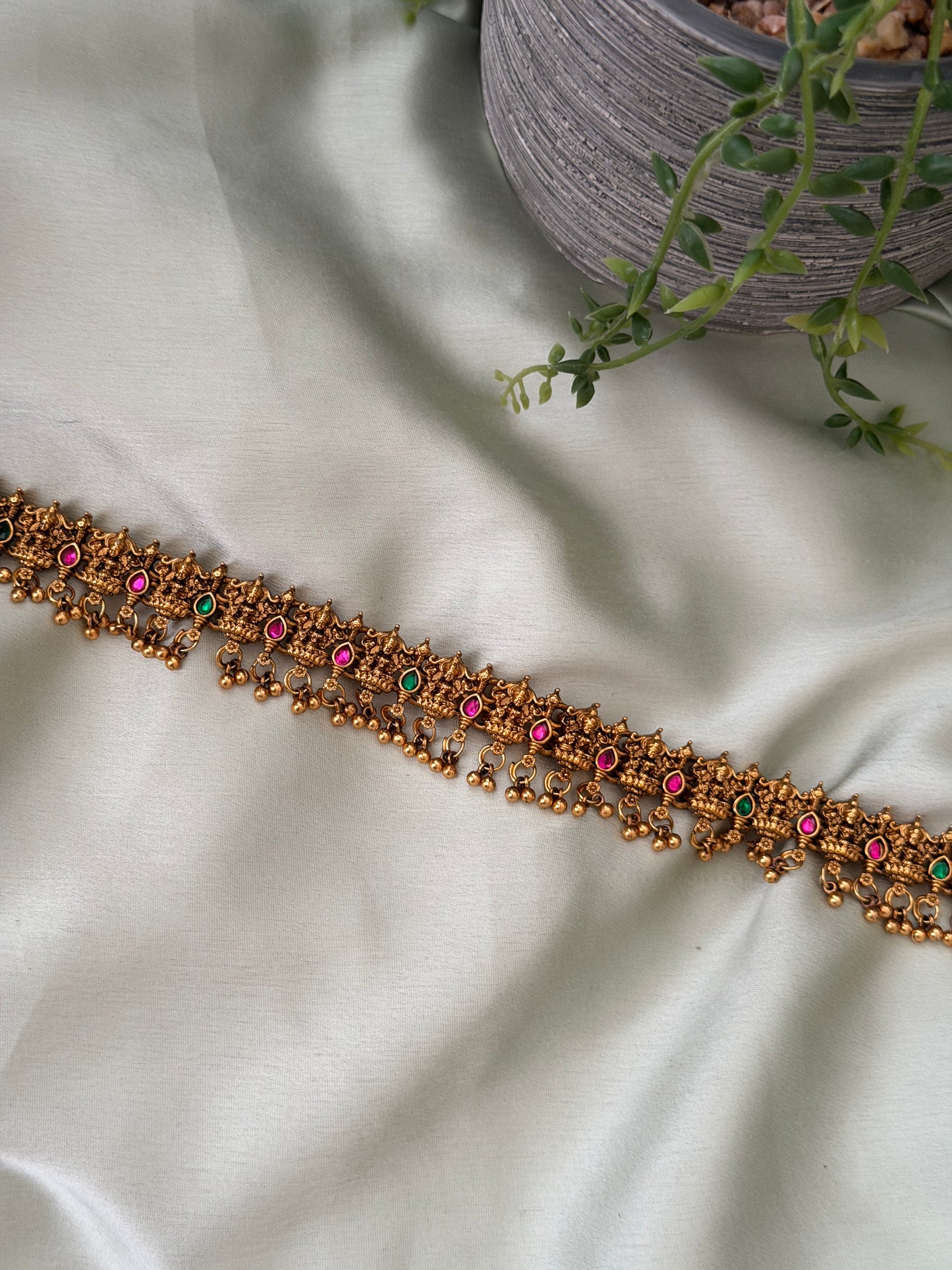 Gold Replica Temple Hipchain