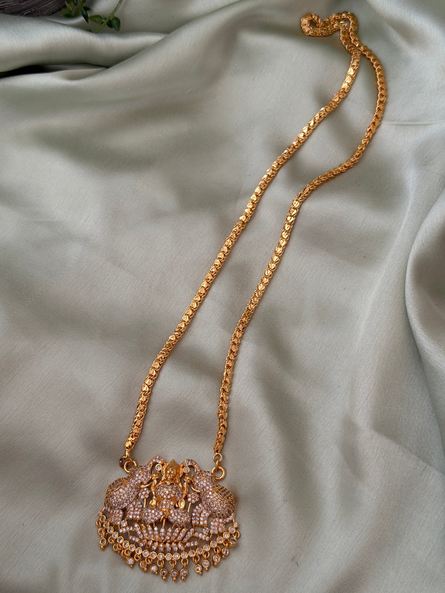 Dual Tusker Lakshmi Dollar Chain