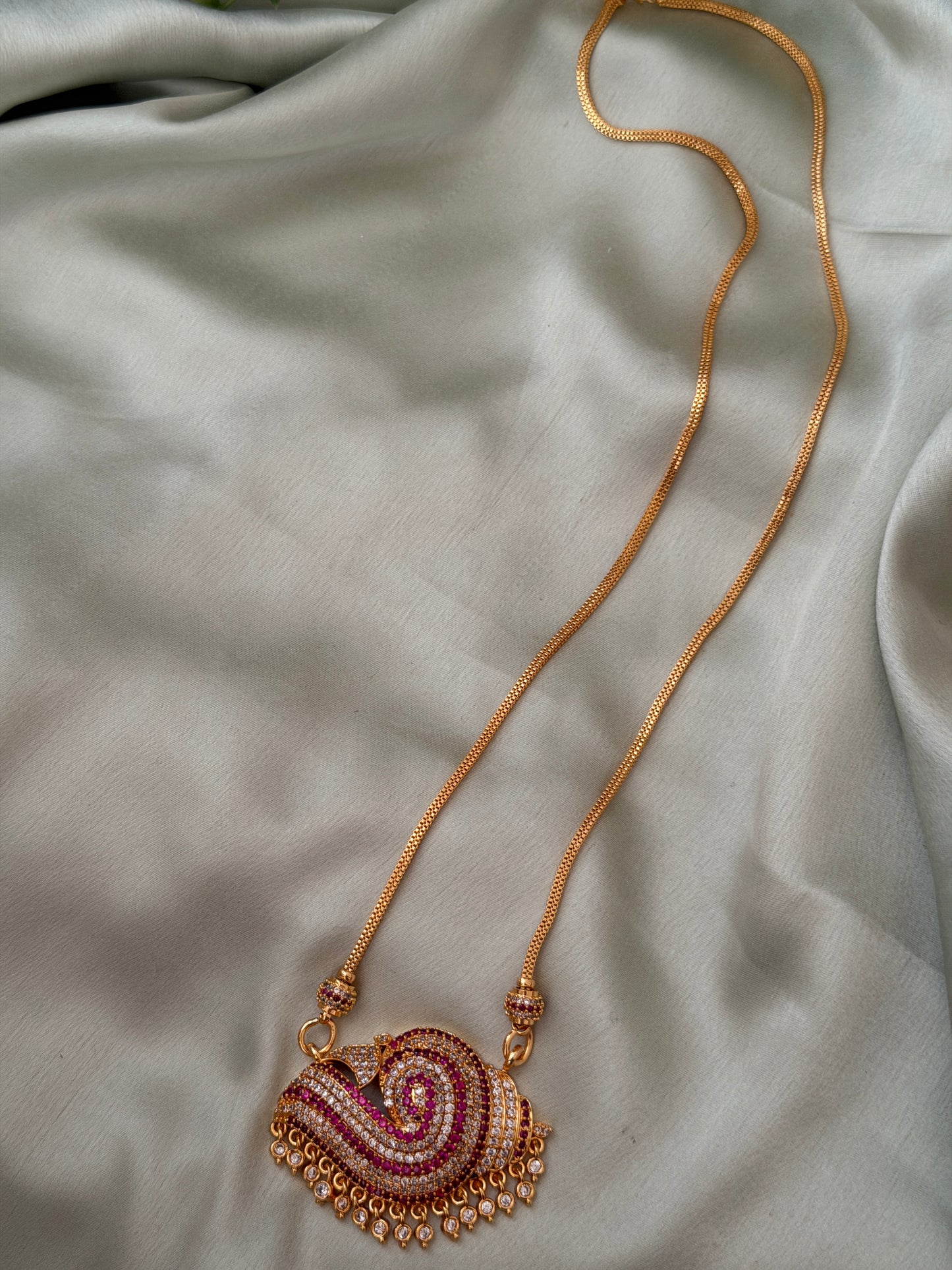 AD Shangu Dollar Chain