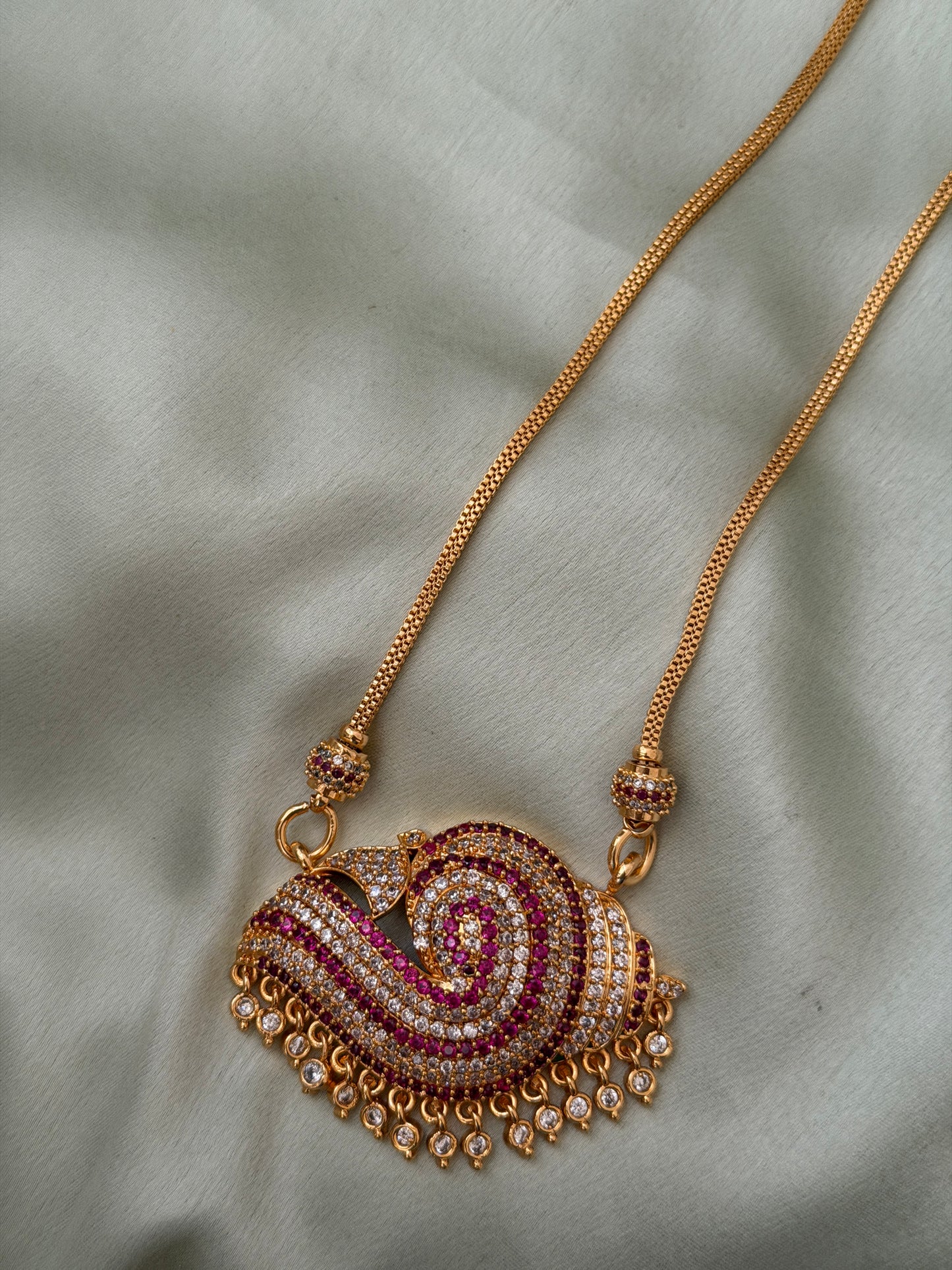 AD Shangu Dollar Chain