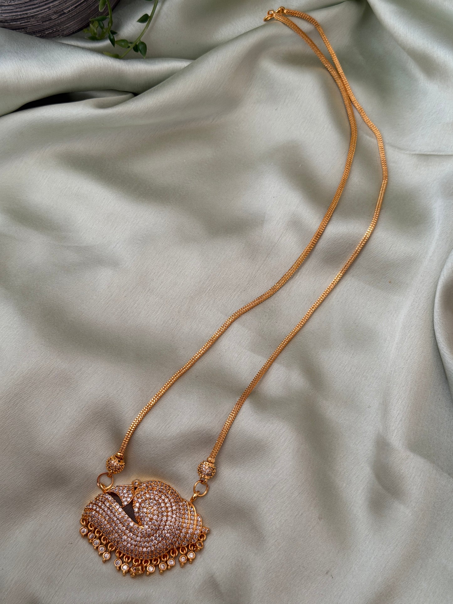 AD Shangu Dollar Chain
