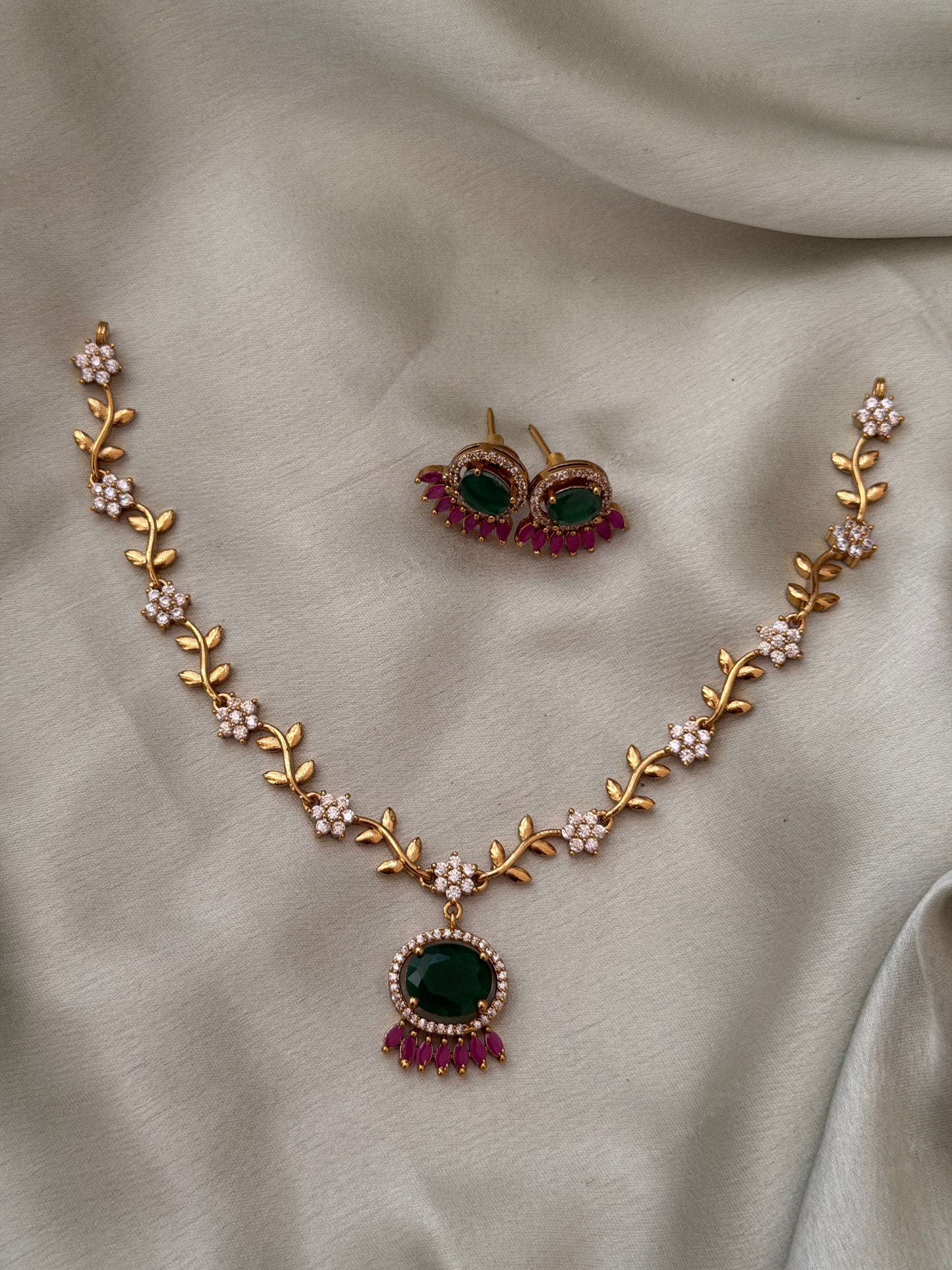 Homa AD Necklace