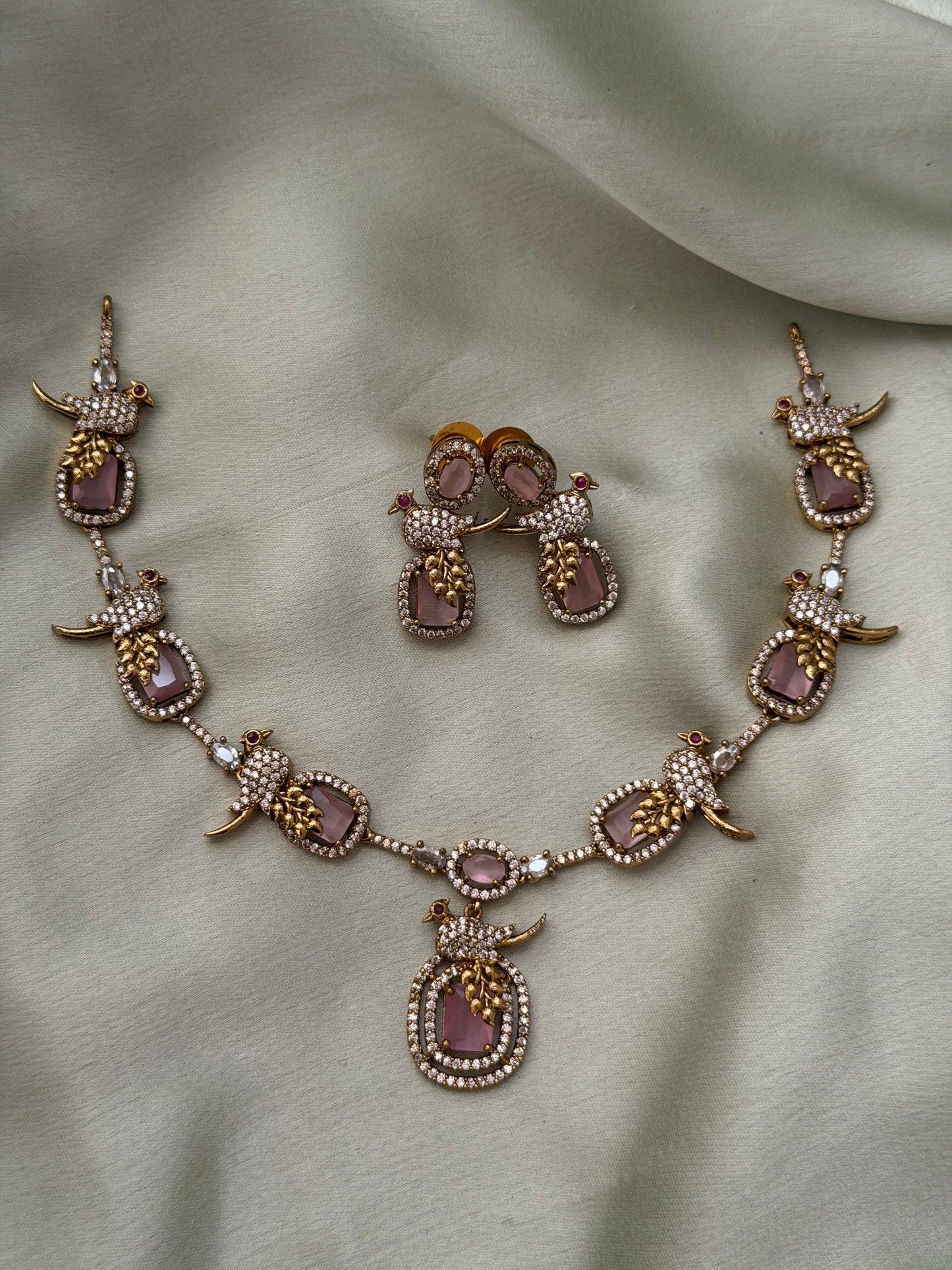 Oval Parakeet AD Necklace