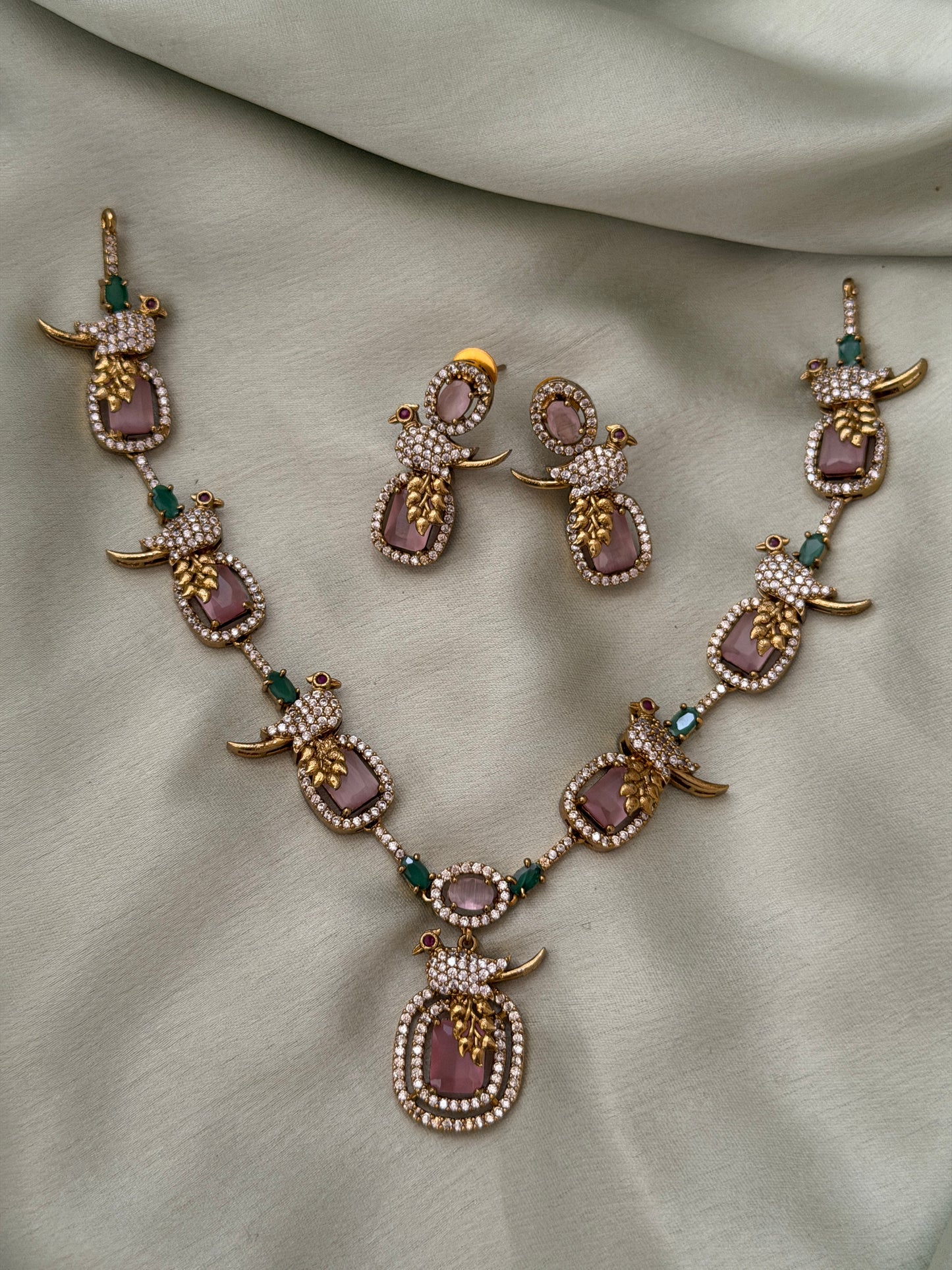 Oval Parakeet AD Necklace