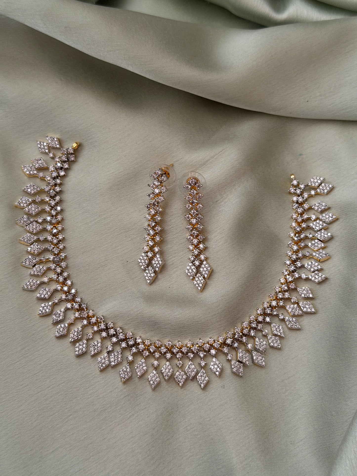 Anokhi Diamond Necklace