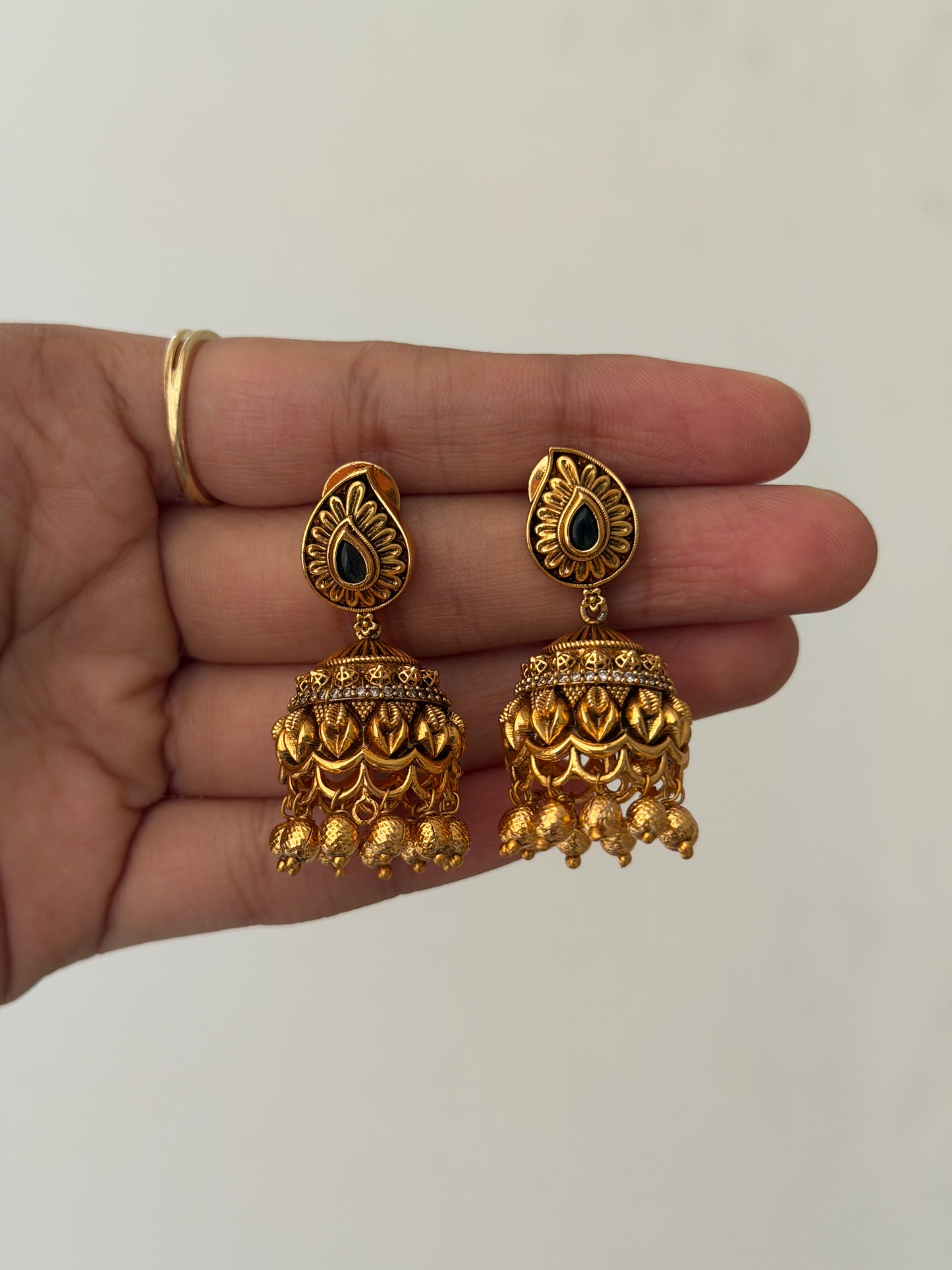 Kusuma Jhumkas
