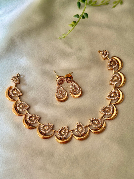 Minisa Diamond Necklace