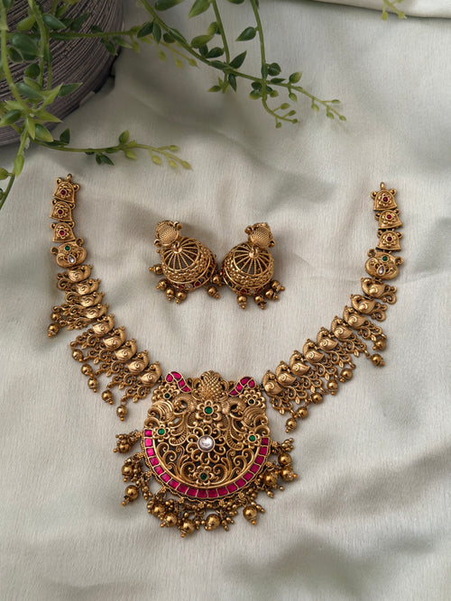 Unnathi Non Idol Necklace