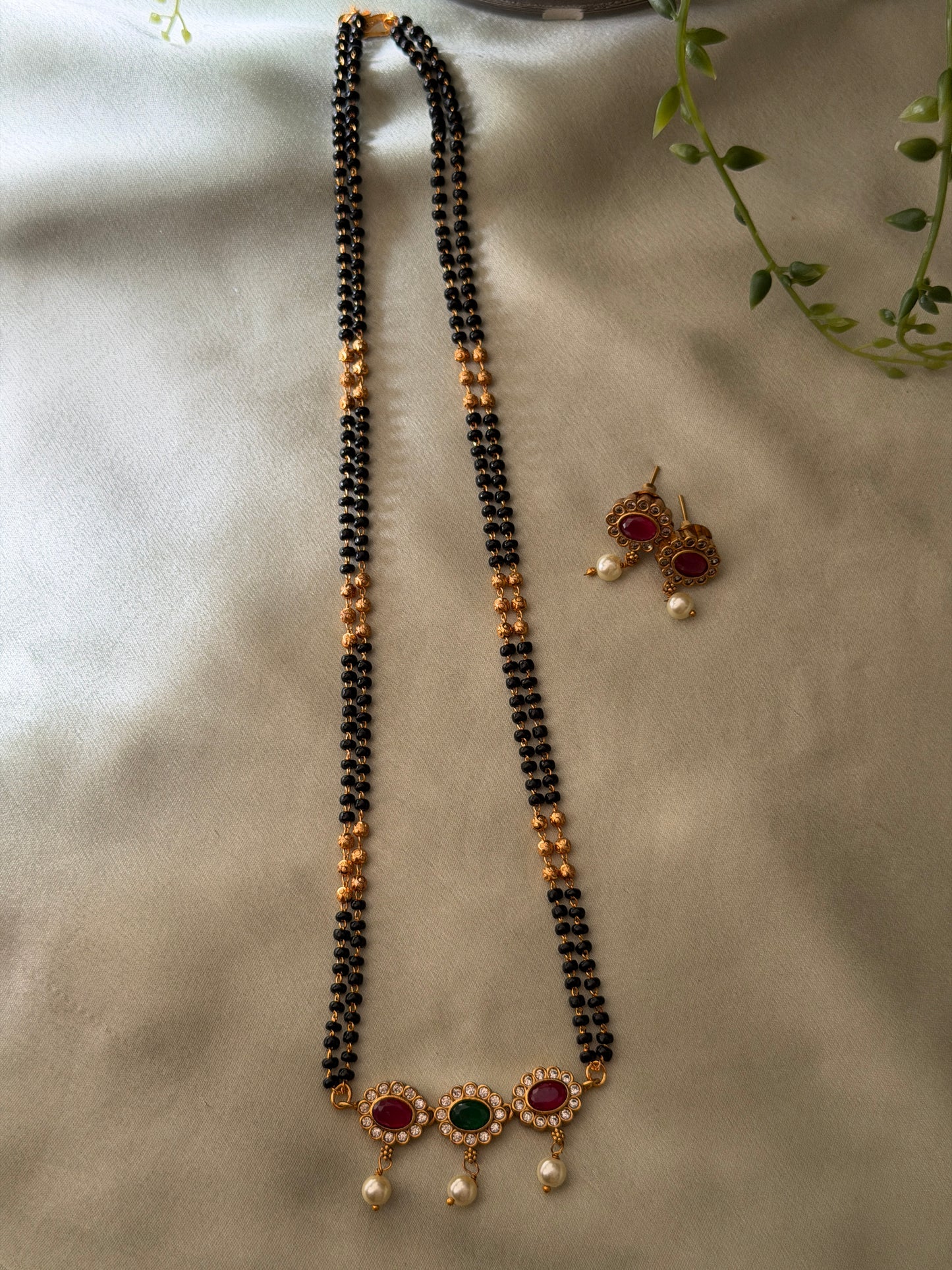 Kempu Chakra Mangalsutra