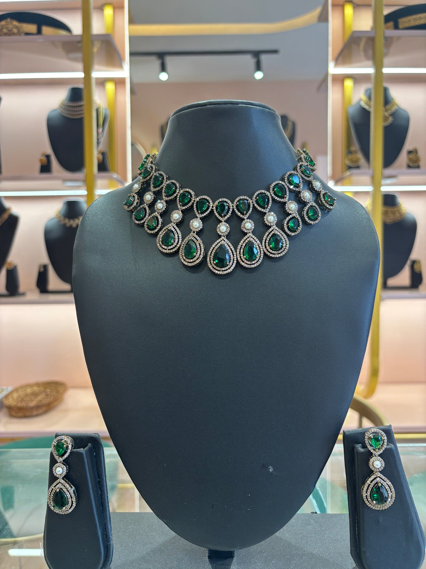 Nitya Victorian Necklace