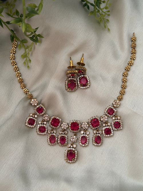 Galora AD Choker