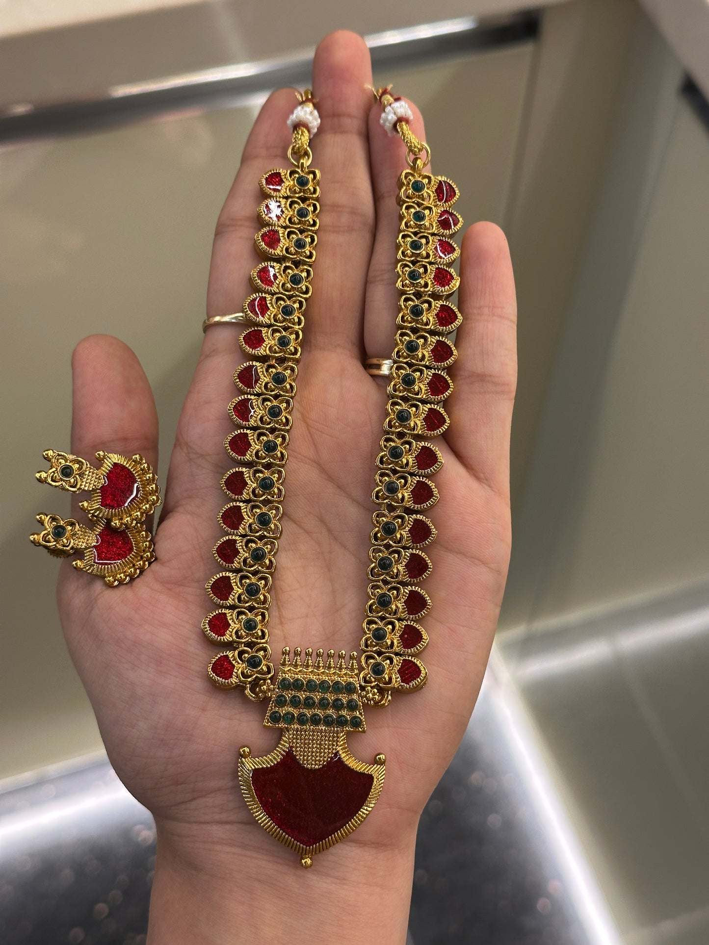 Pancha Palakka Pendant Necklace