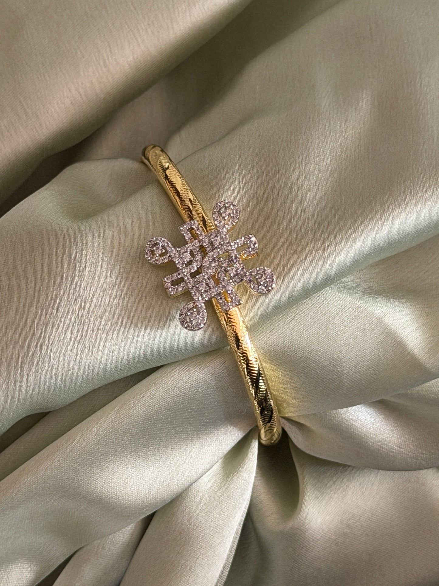 Kolam Diamond Bracelet