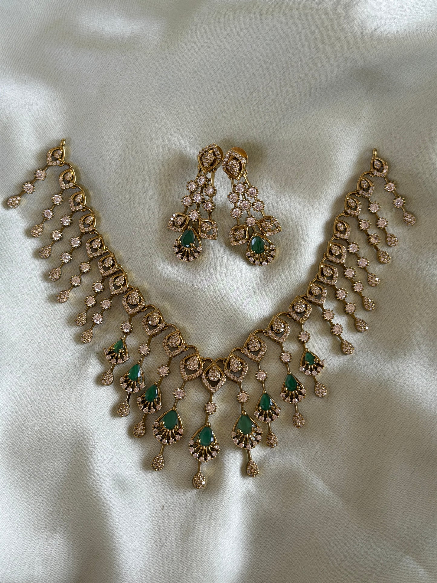 Ahilya AD Necklace