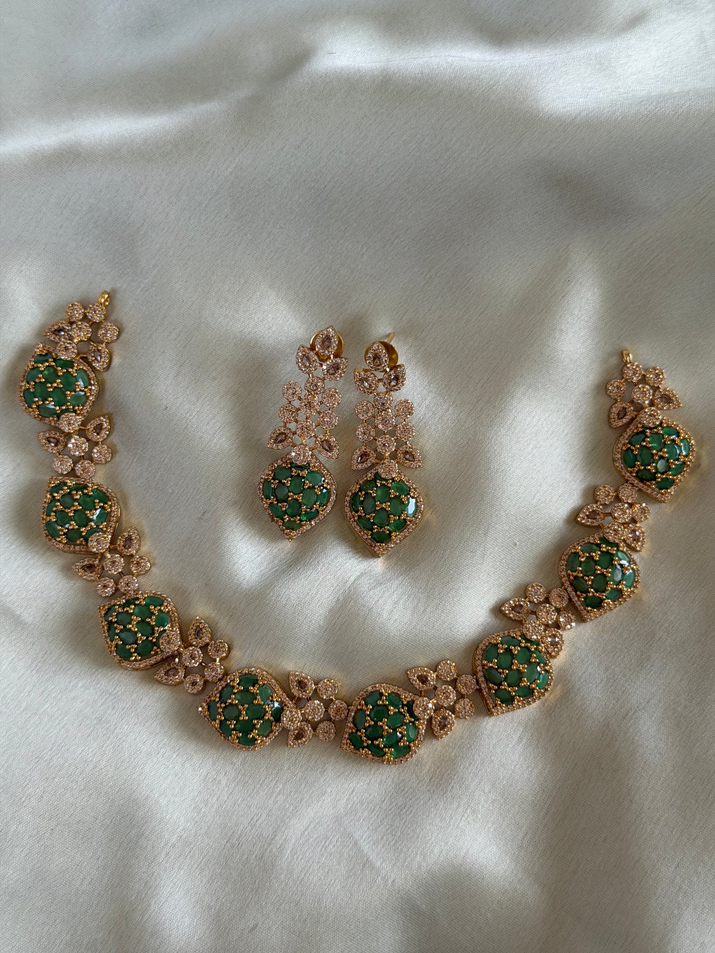 Anshika Strawberry Necklace
