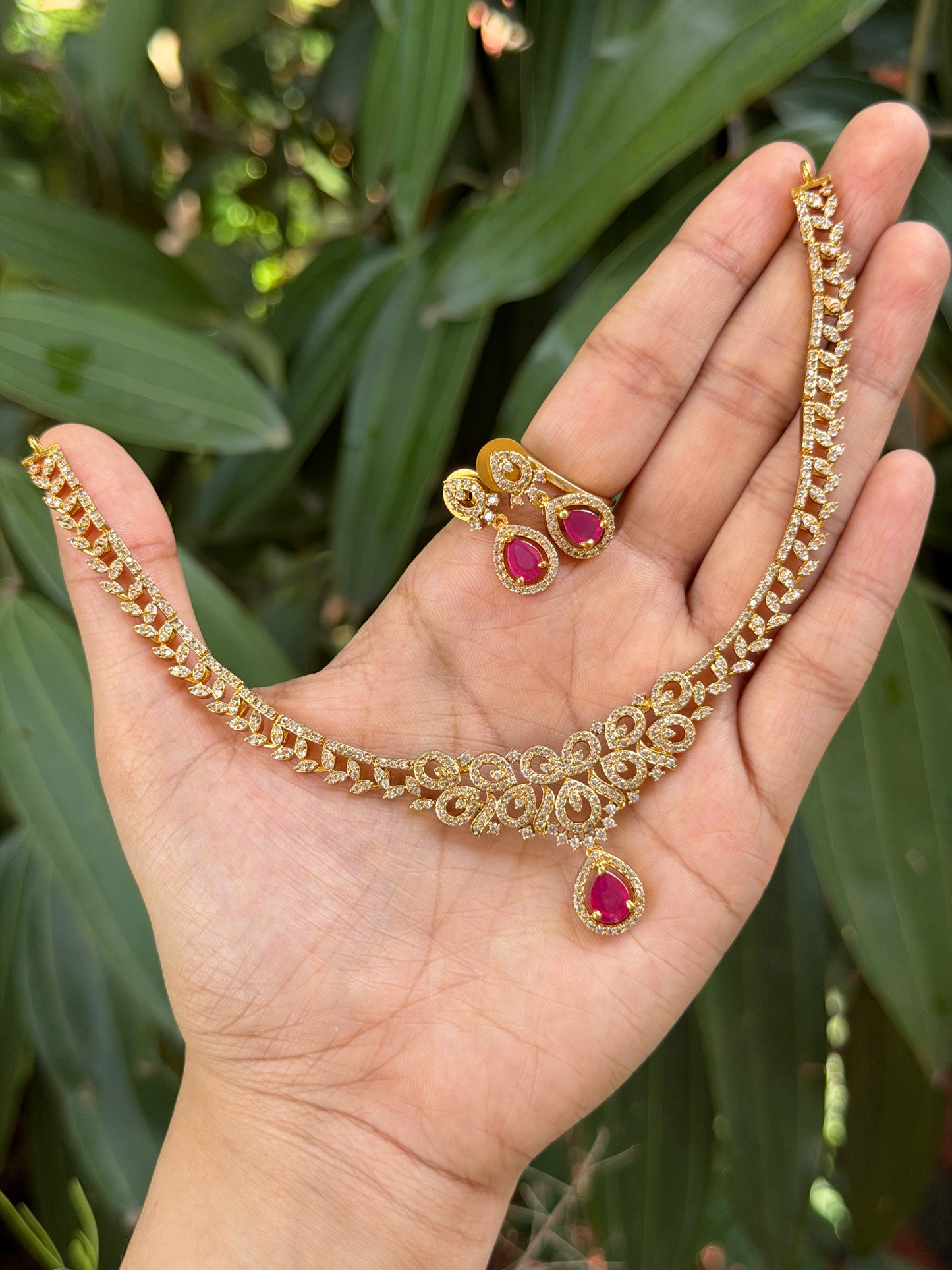 Gargih AD Hasli Choker