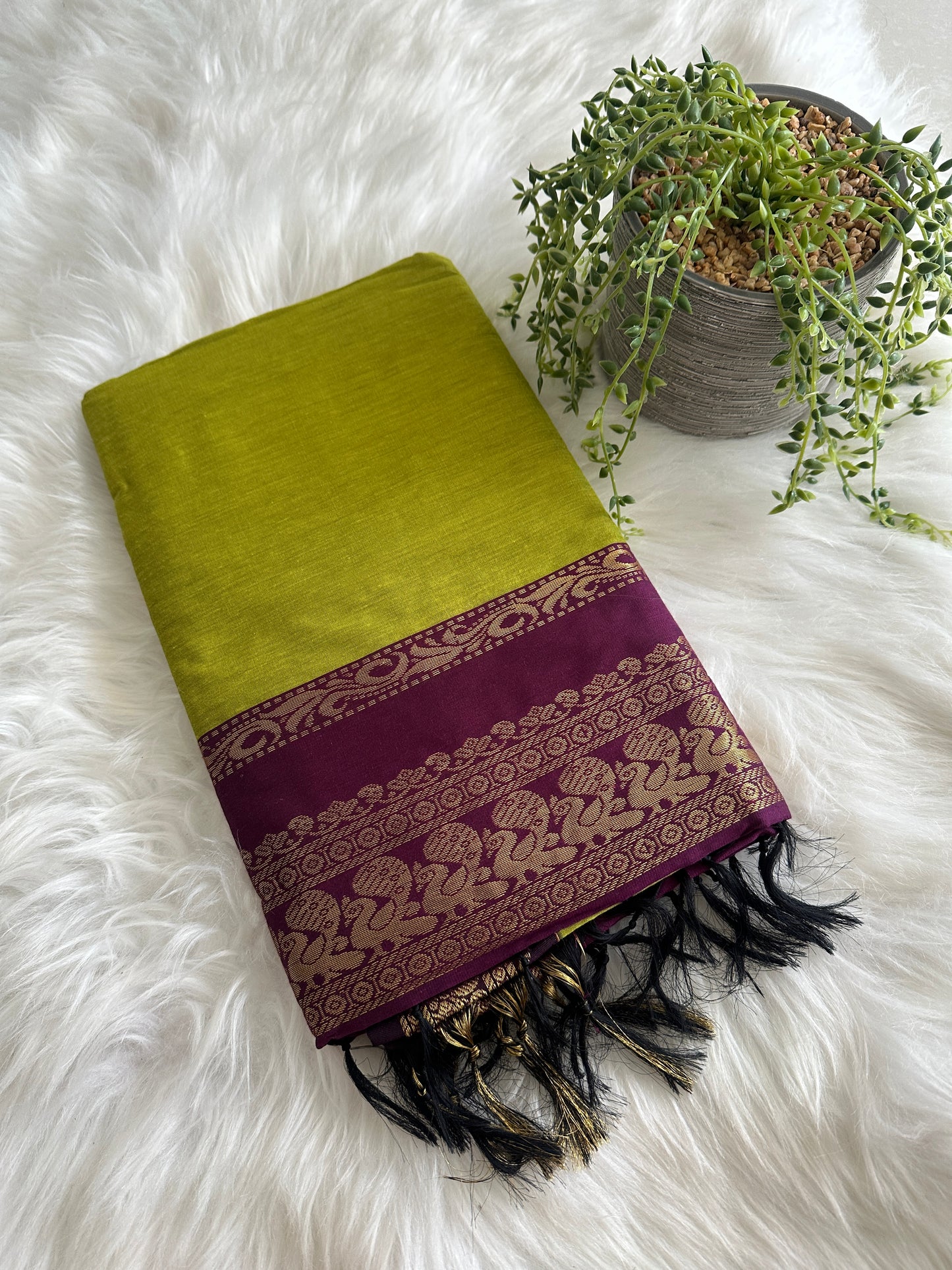 Parrot Green Kalyani Cotton Saree