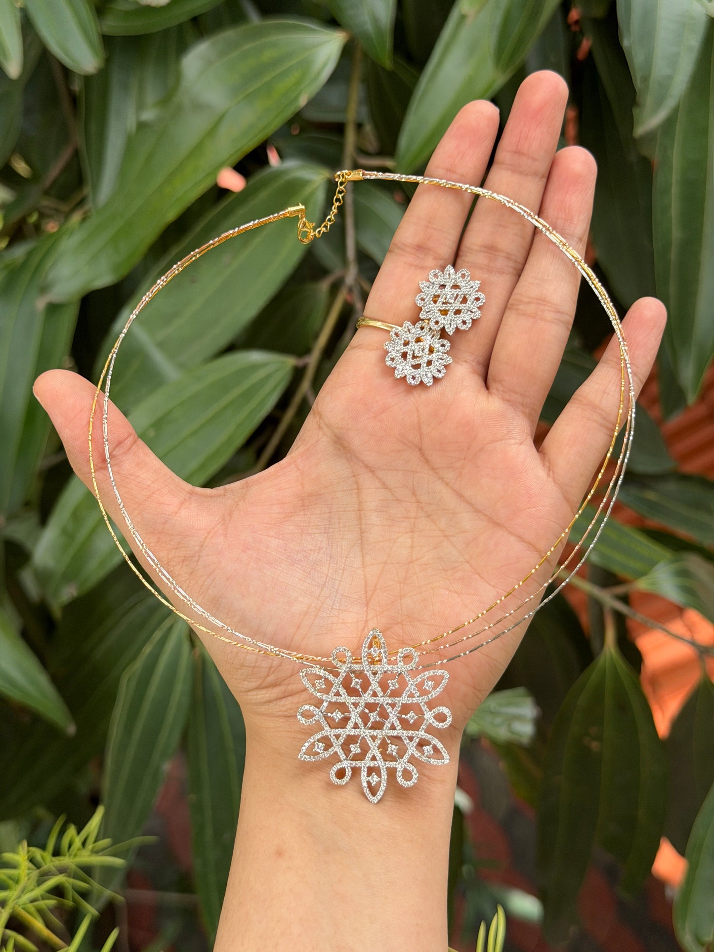 Kolam Diamond Pendant Choker