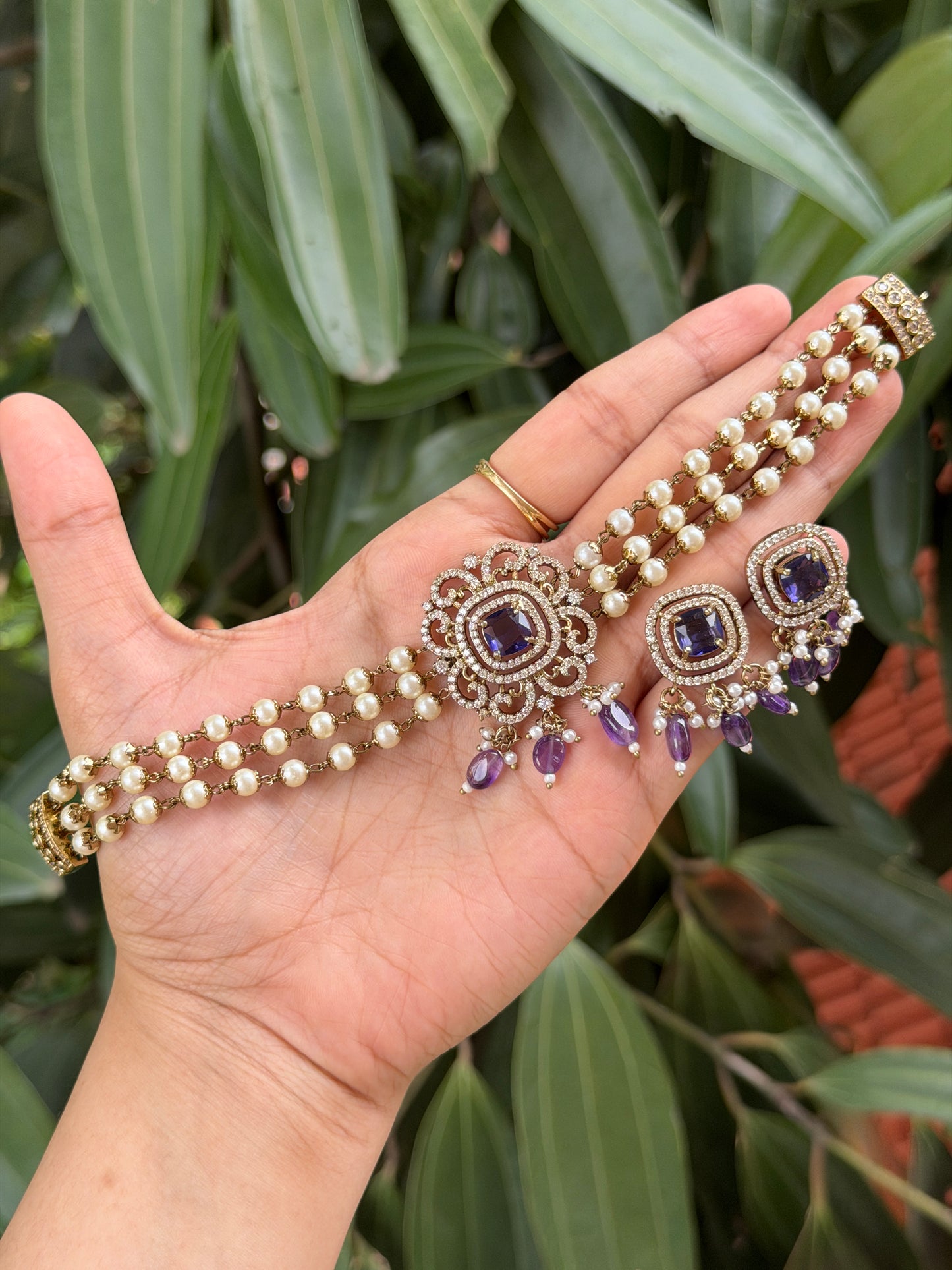 Gautika Pearl Choker