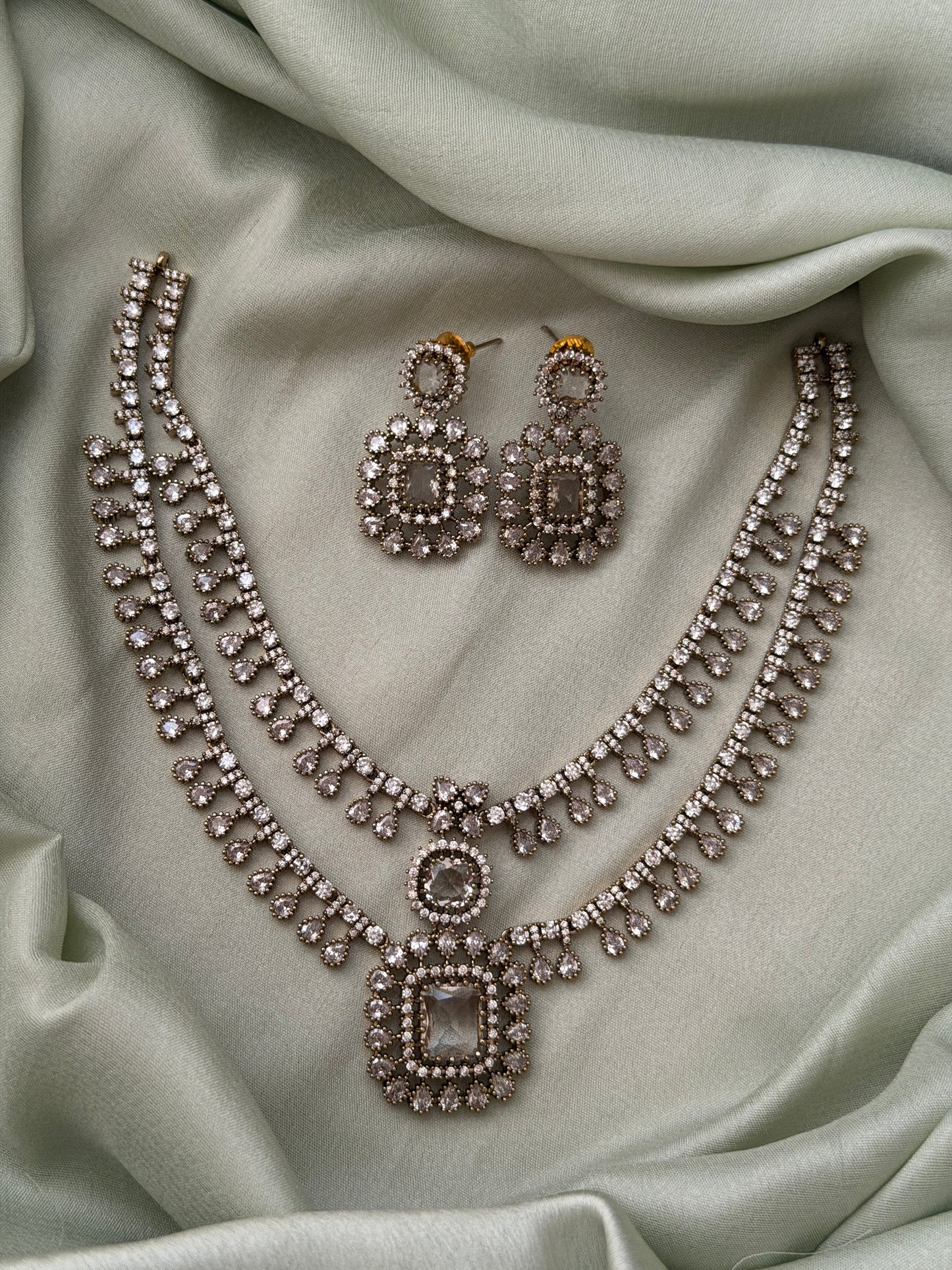 Nitaasha 2 Layer Neckace