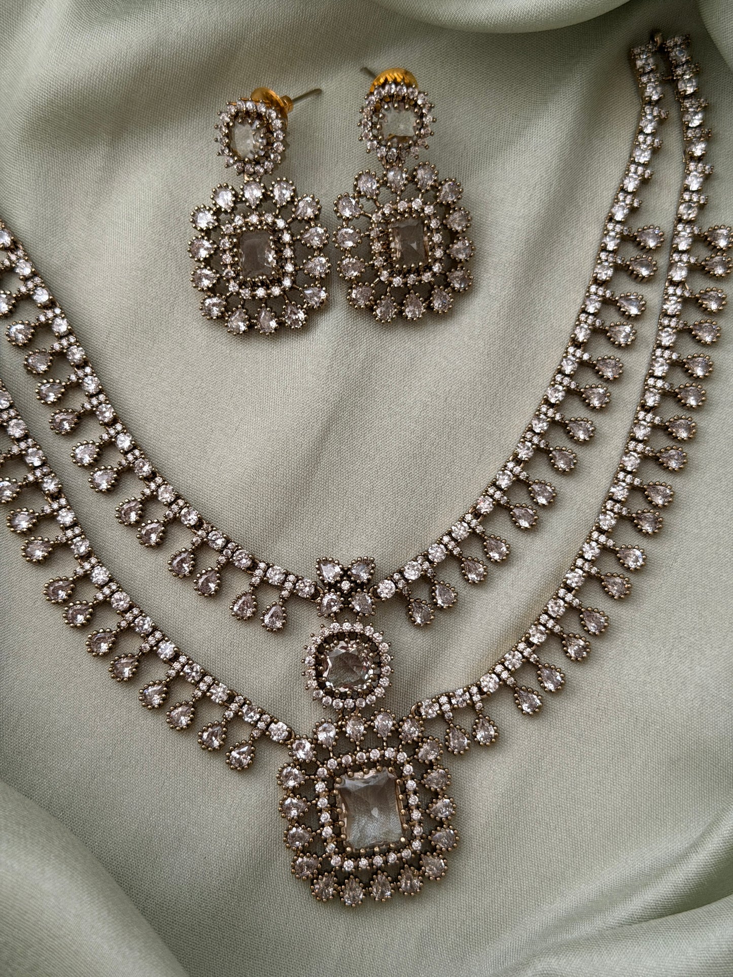 Nitaasha 2 Layer Neckace