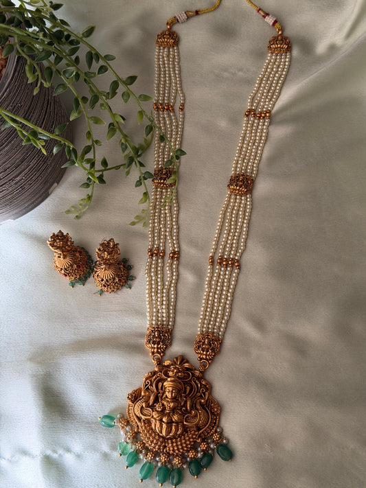 Ishwari Pearl Haaram set