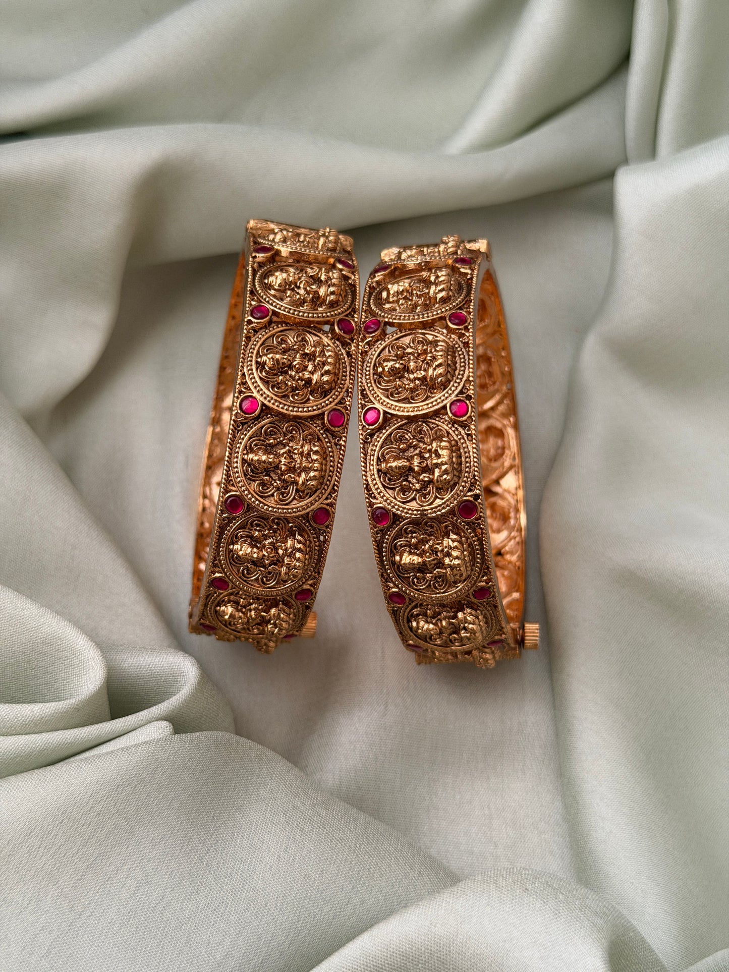 Suparna Gold Bangles