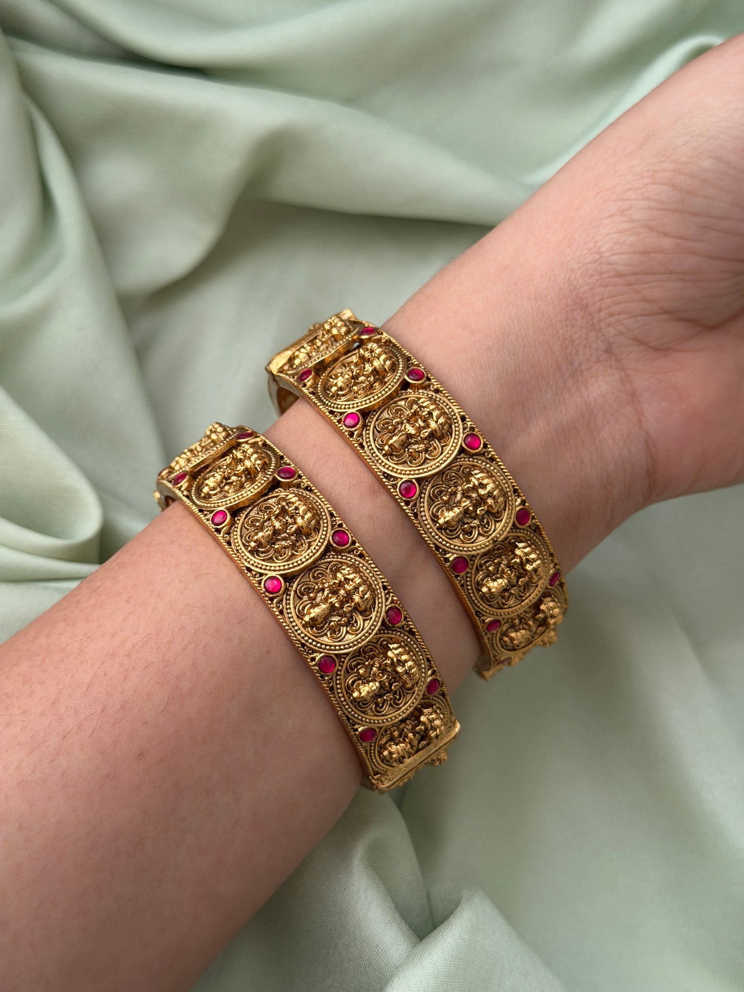 Suparna Gold Bangles