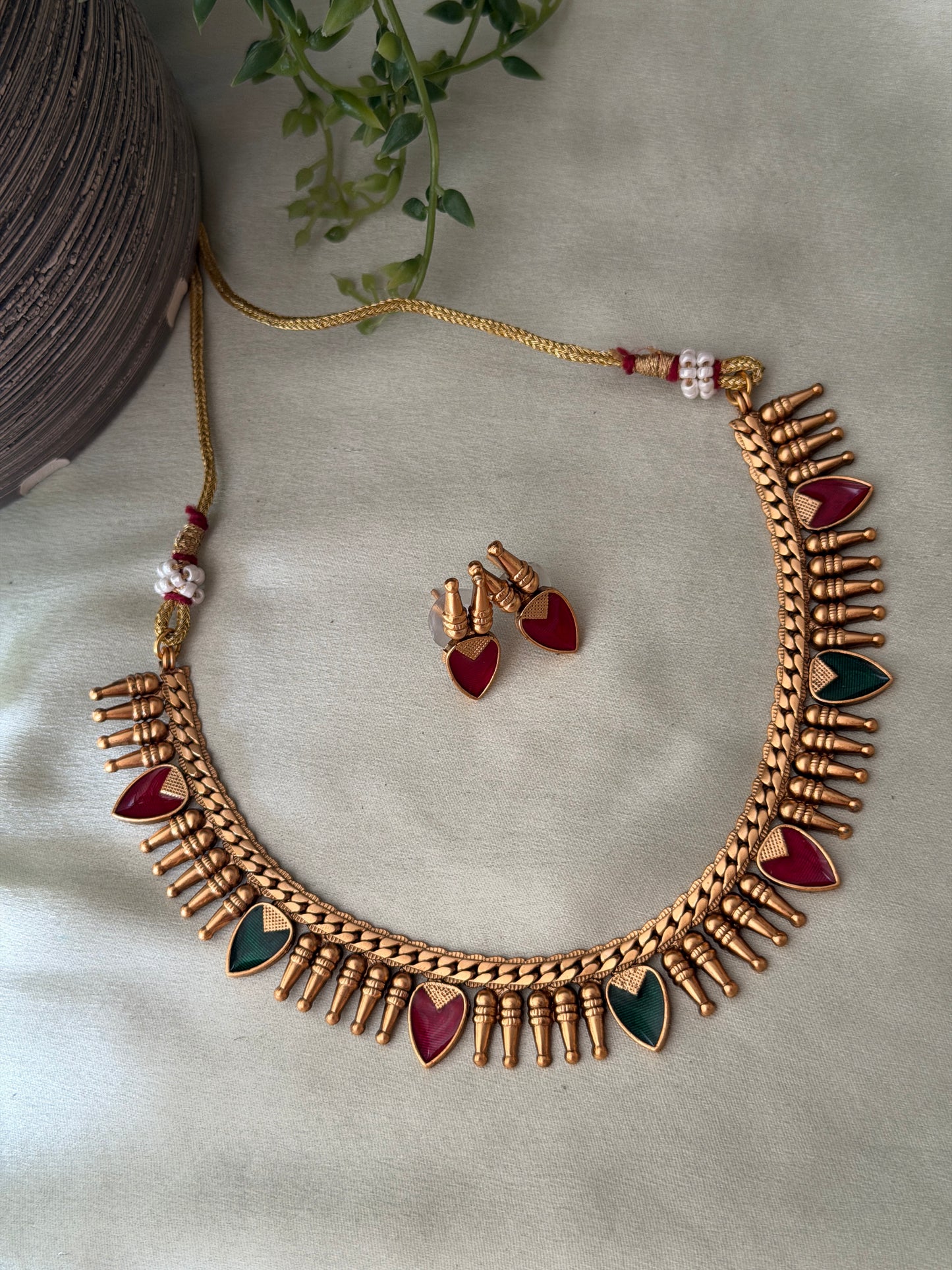 Petal x Mullamottu Necklace