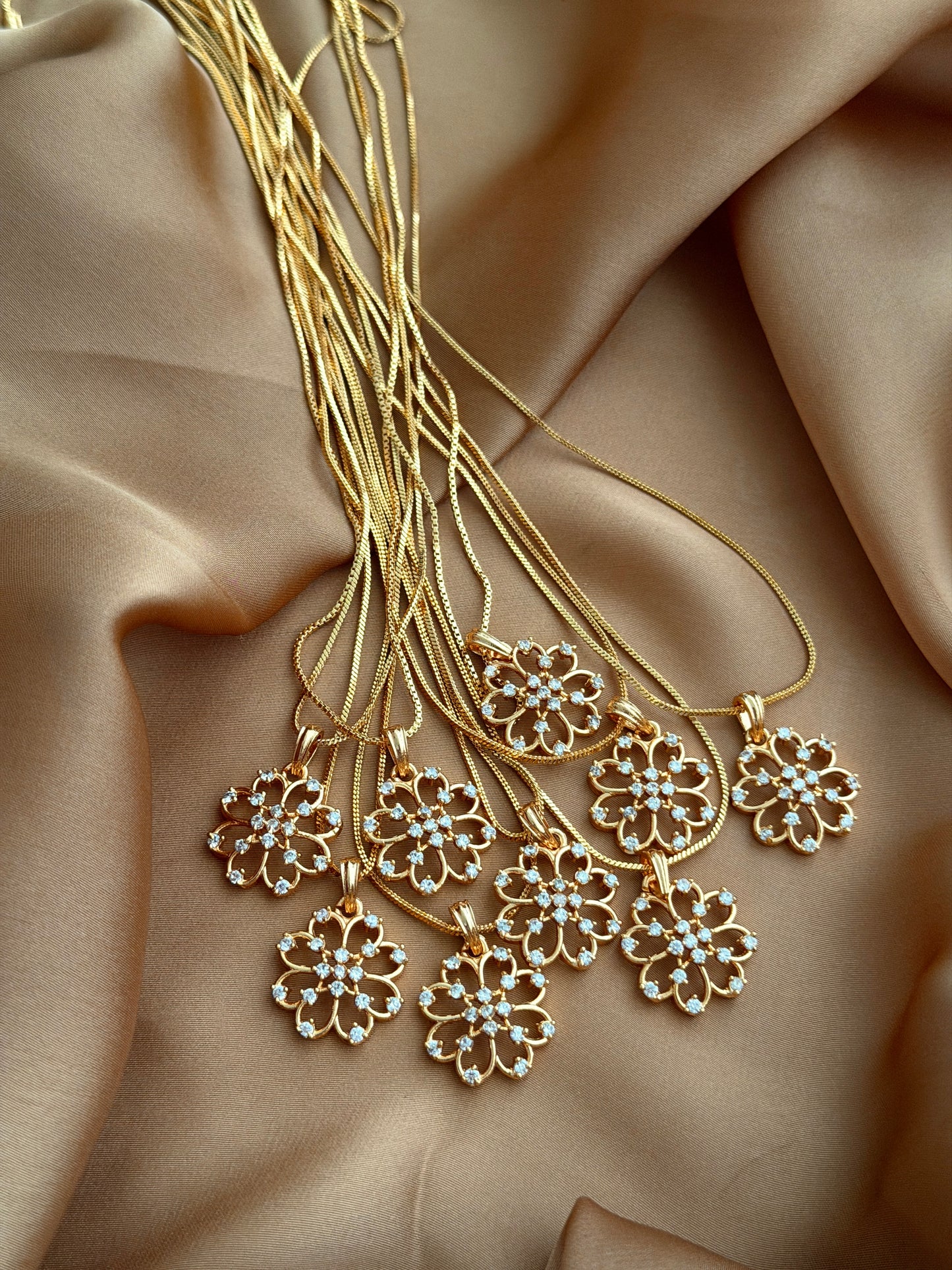 Diamond locket with Gold Chain