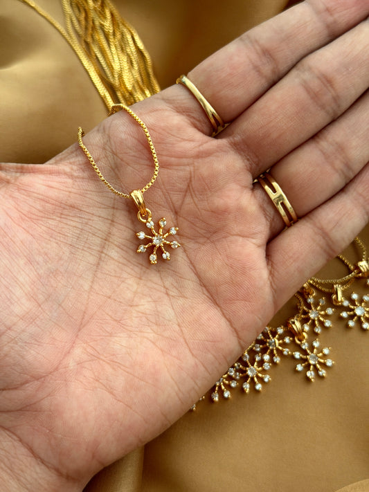 Diamond locket with Gold Chain