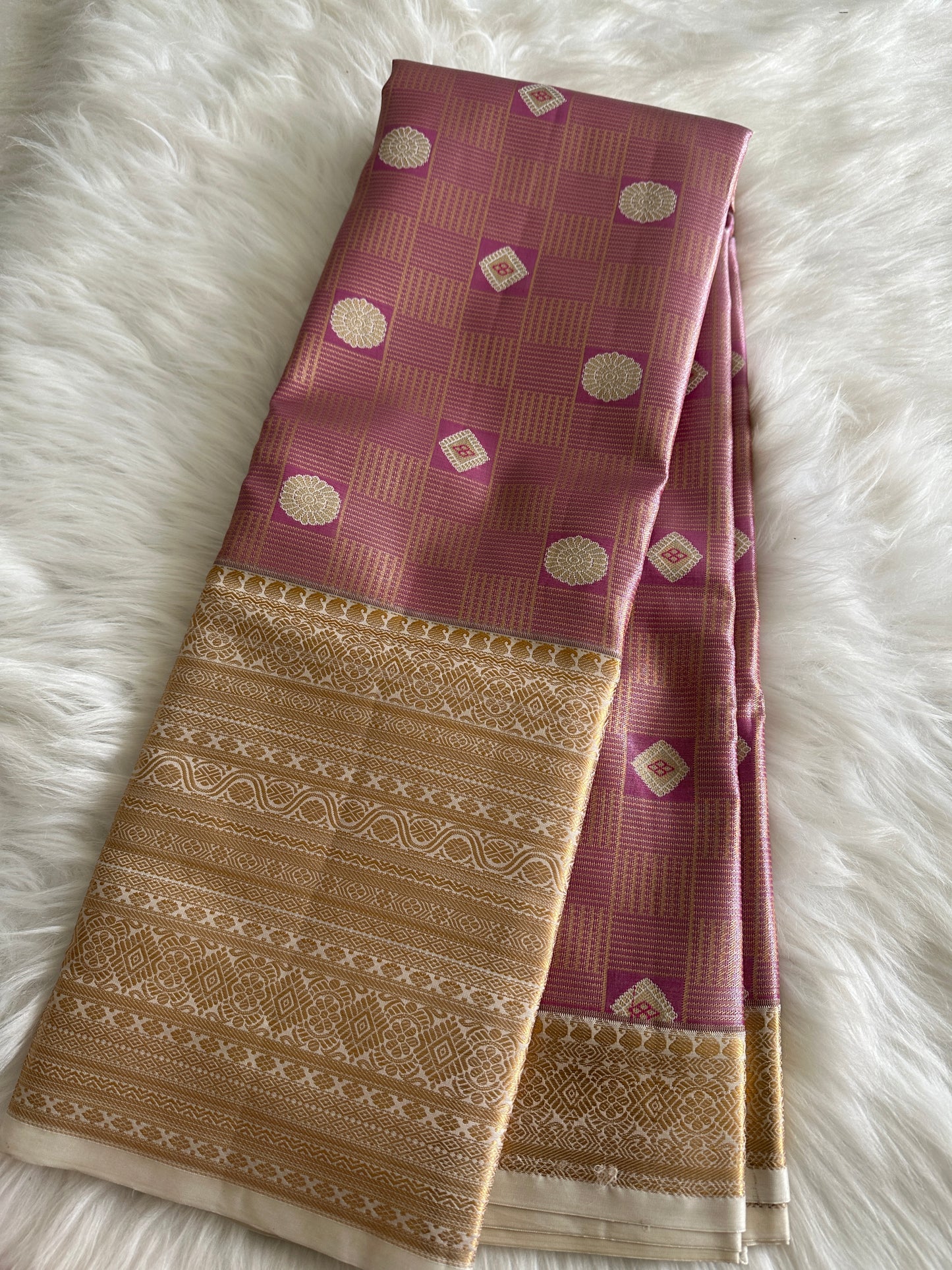 Geometrical Semi Kanchivaram Tissue Pattu Saree