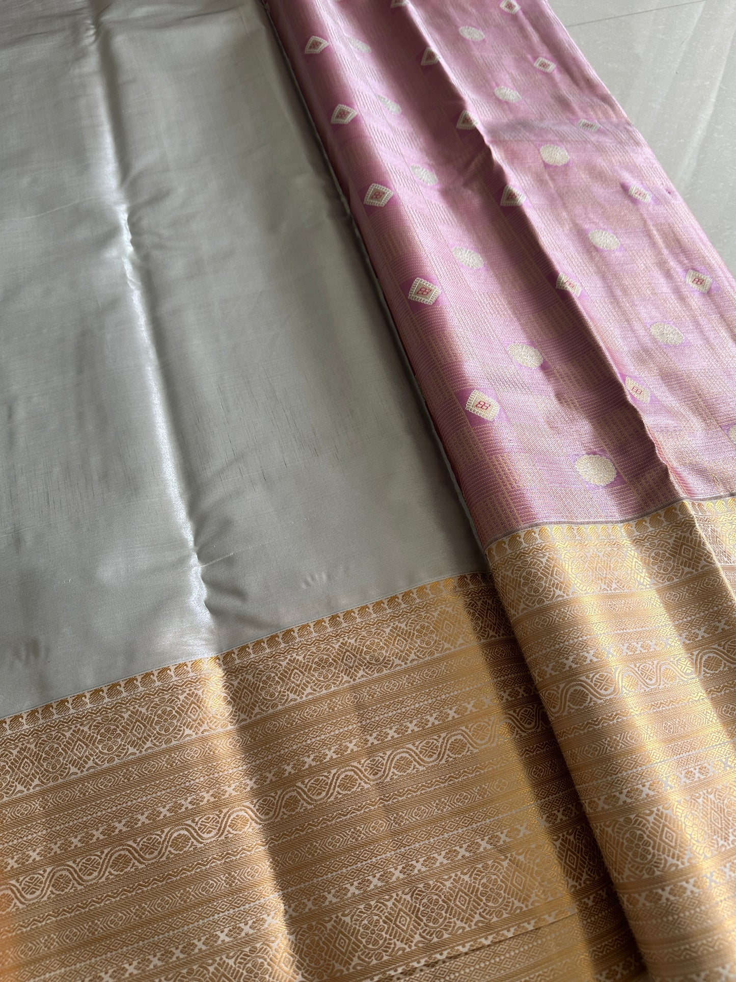 Geometrical Semi Kanchivaram Tissue Pattu Saree